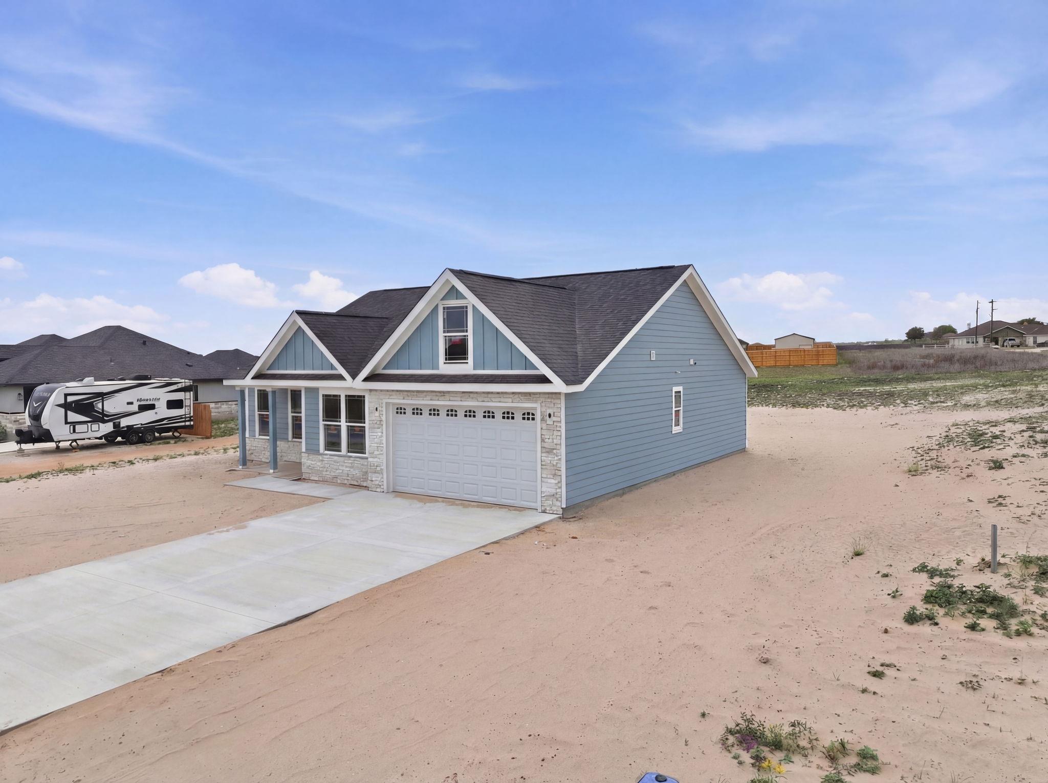 203 Turnberry Dr, La Vernia, TX 78121