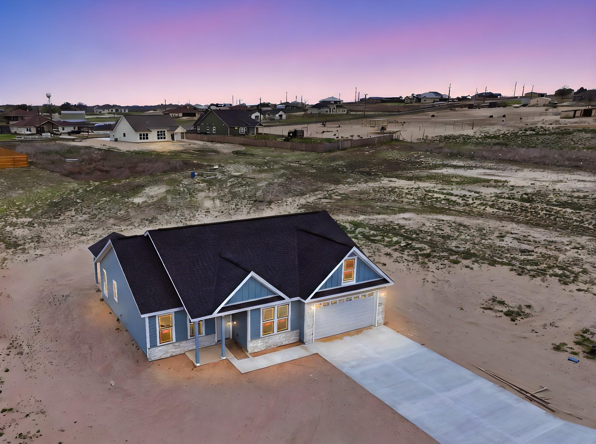 203 Turnberry Dr, La Vernia, TX 78121