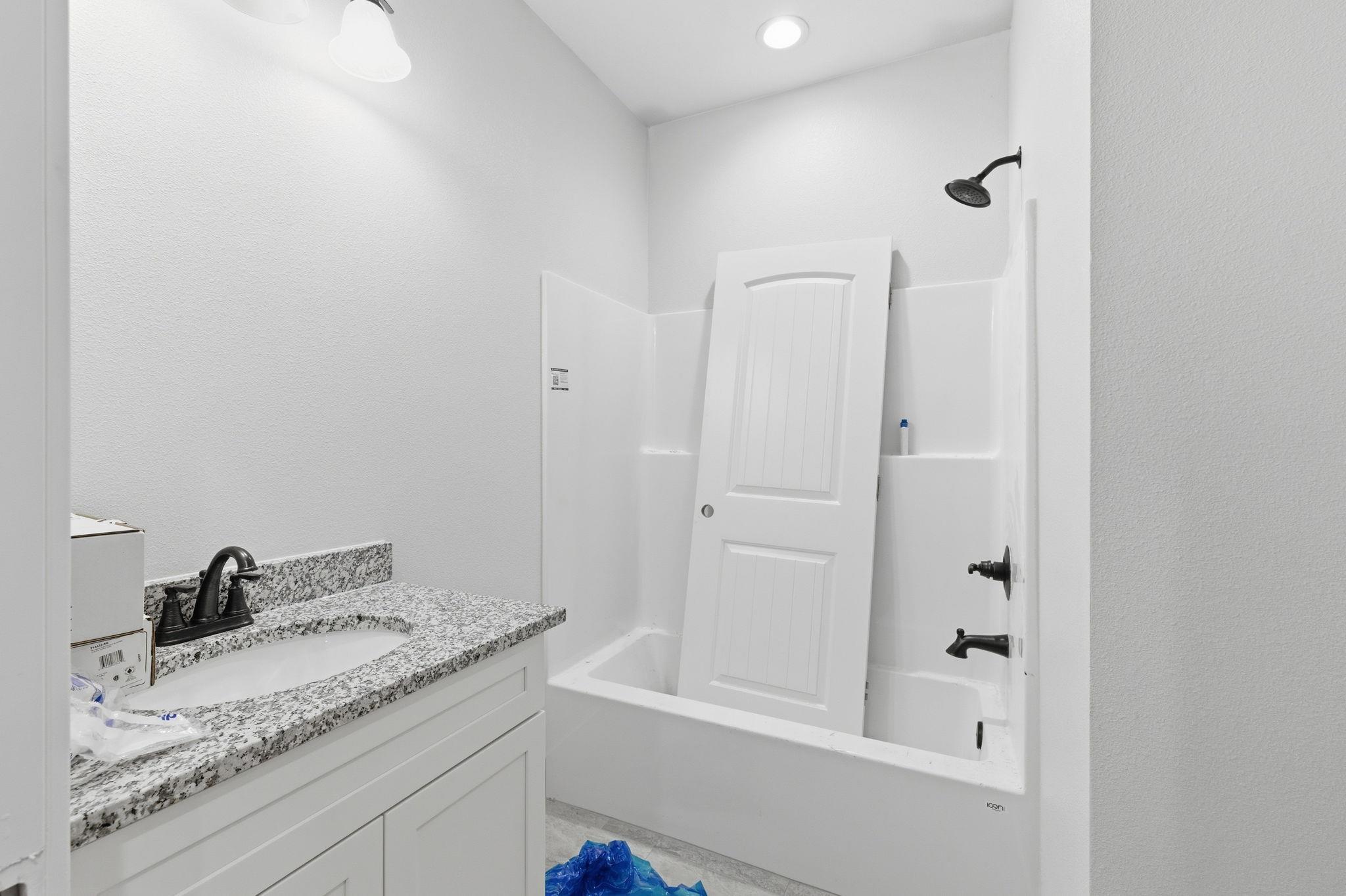 203 Turnberry Dr, La Vernia, TX 78121