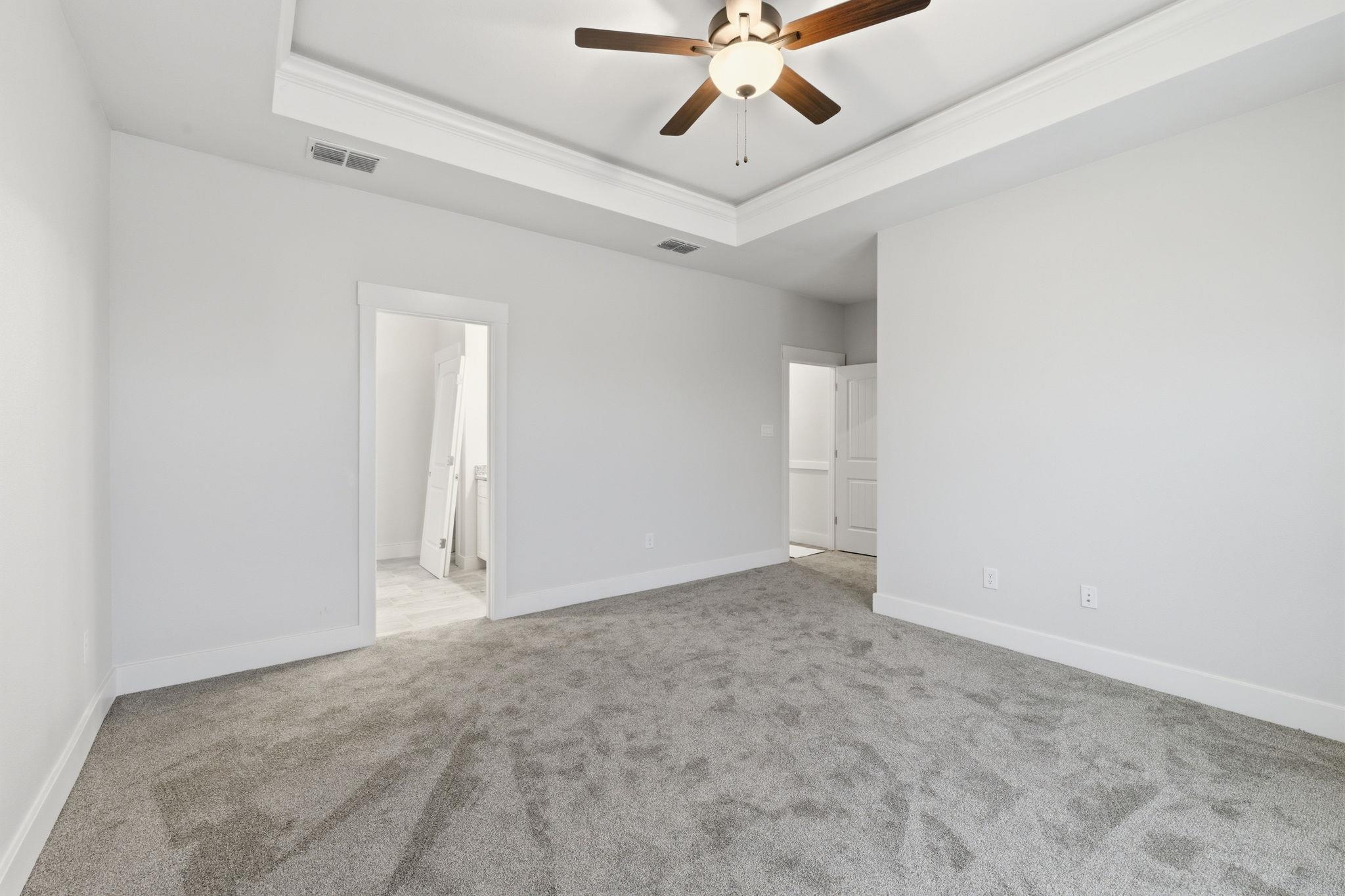 203 Turnberry Dr, La Vernia, TX 78121