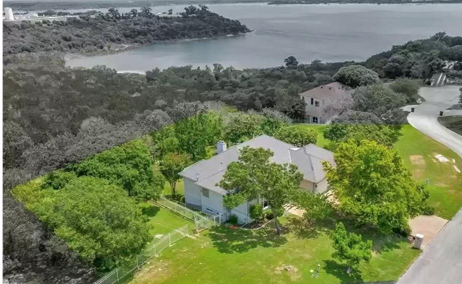 7100 Palisades Pt, Belton, TX 76513