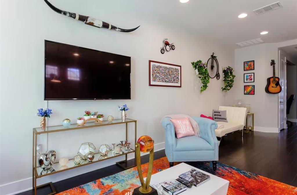 807 E 16th St # A, Austin, TX 78702