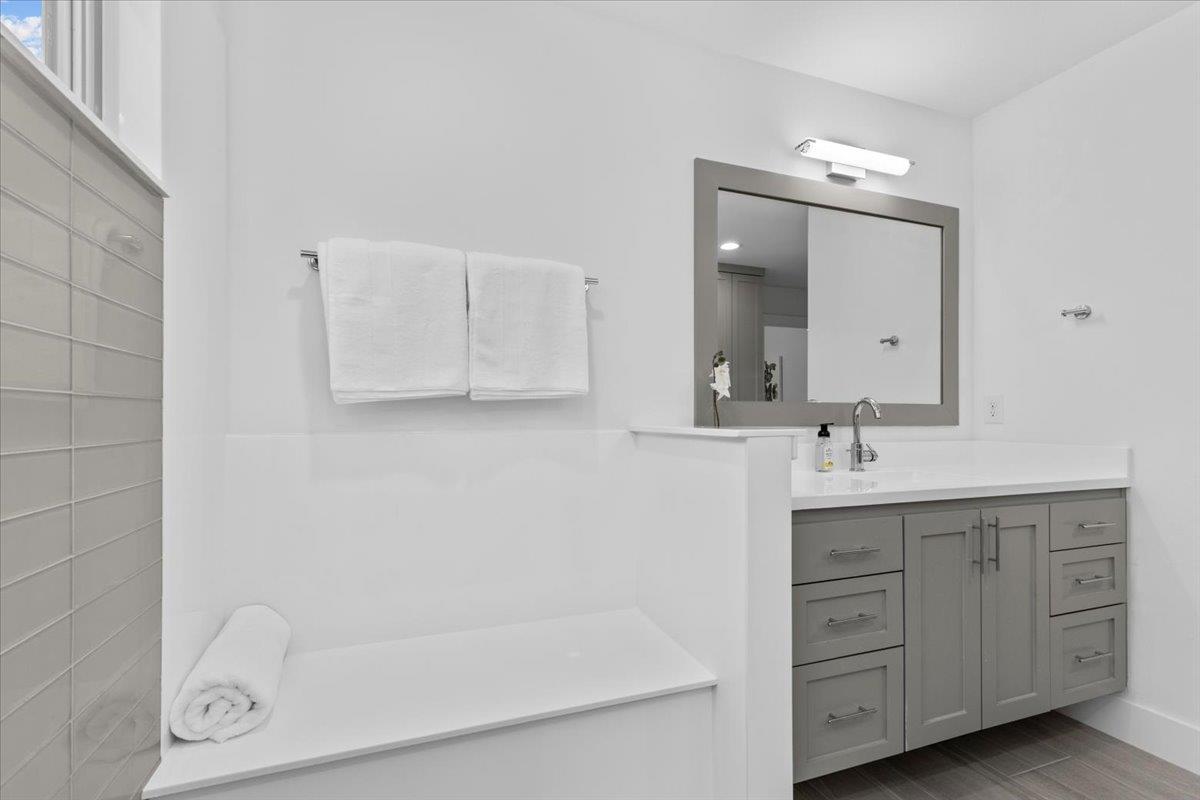 20904 Northland Dr, Lago Vista, TX 78645