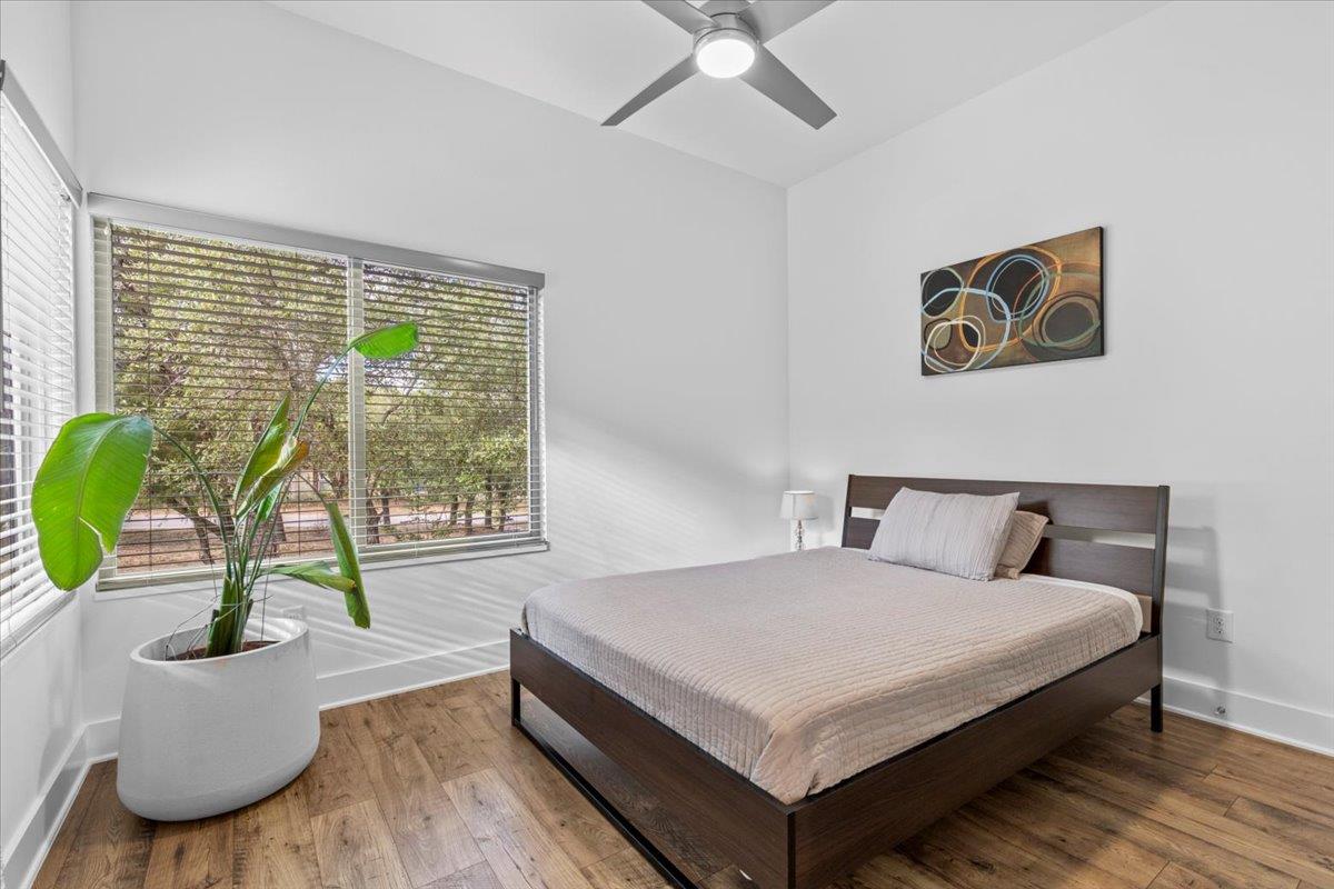 20904 Northland Dr, Lago Vista, TX 78645