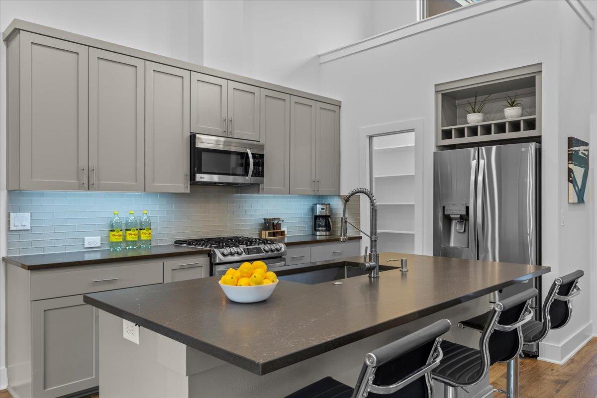 20904 Northland Dr, Lago Vista, TX 78645