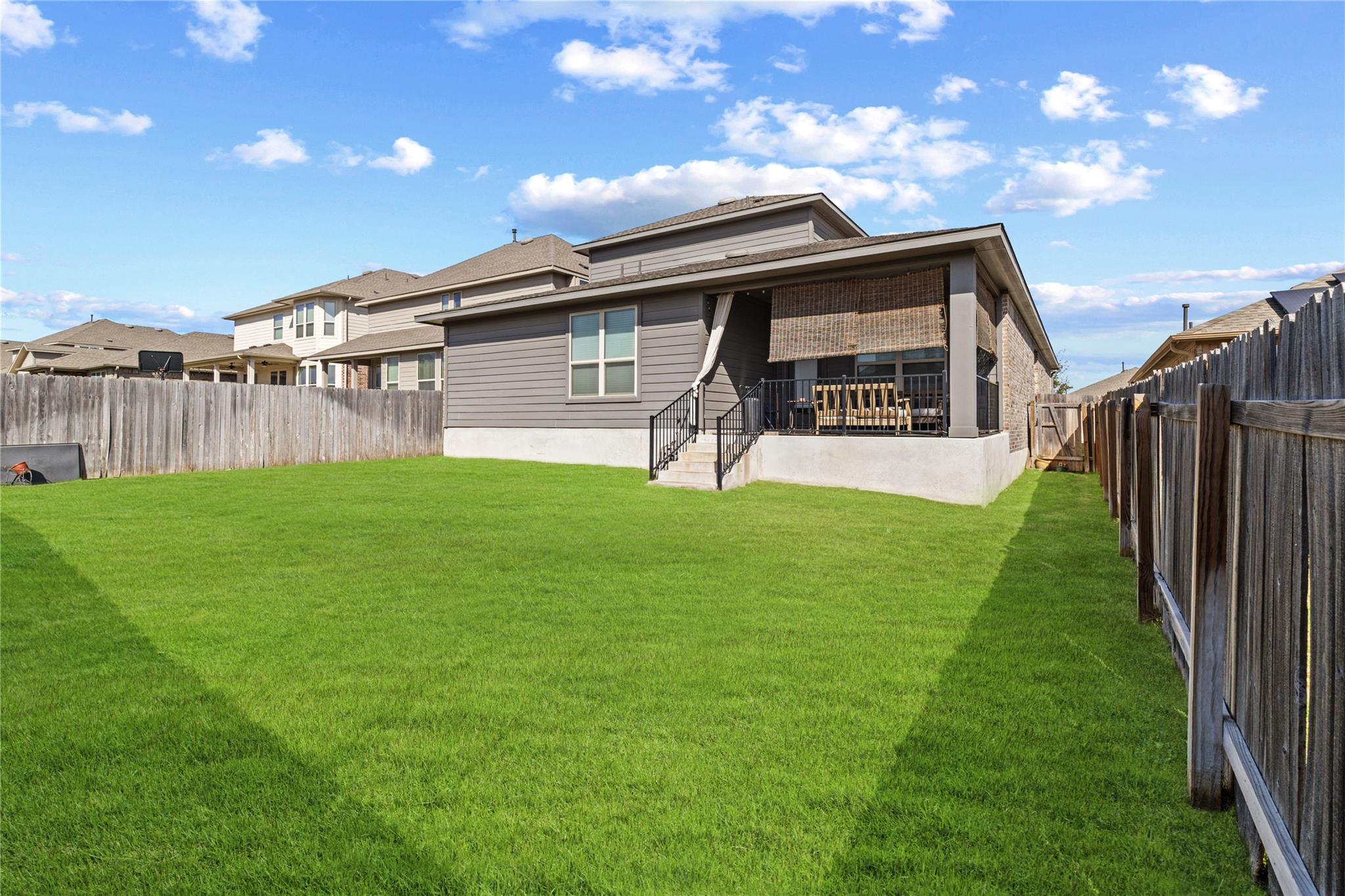 276 FINSTOWN St, Hutto, TX 78634