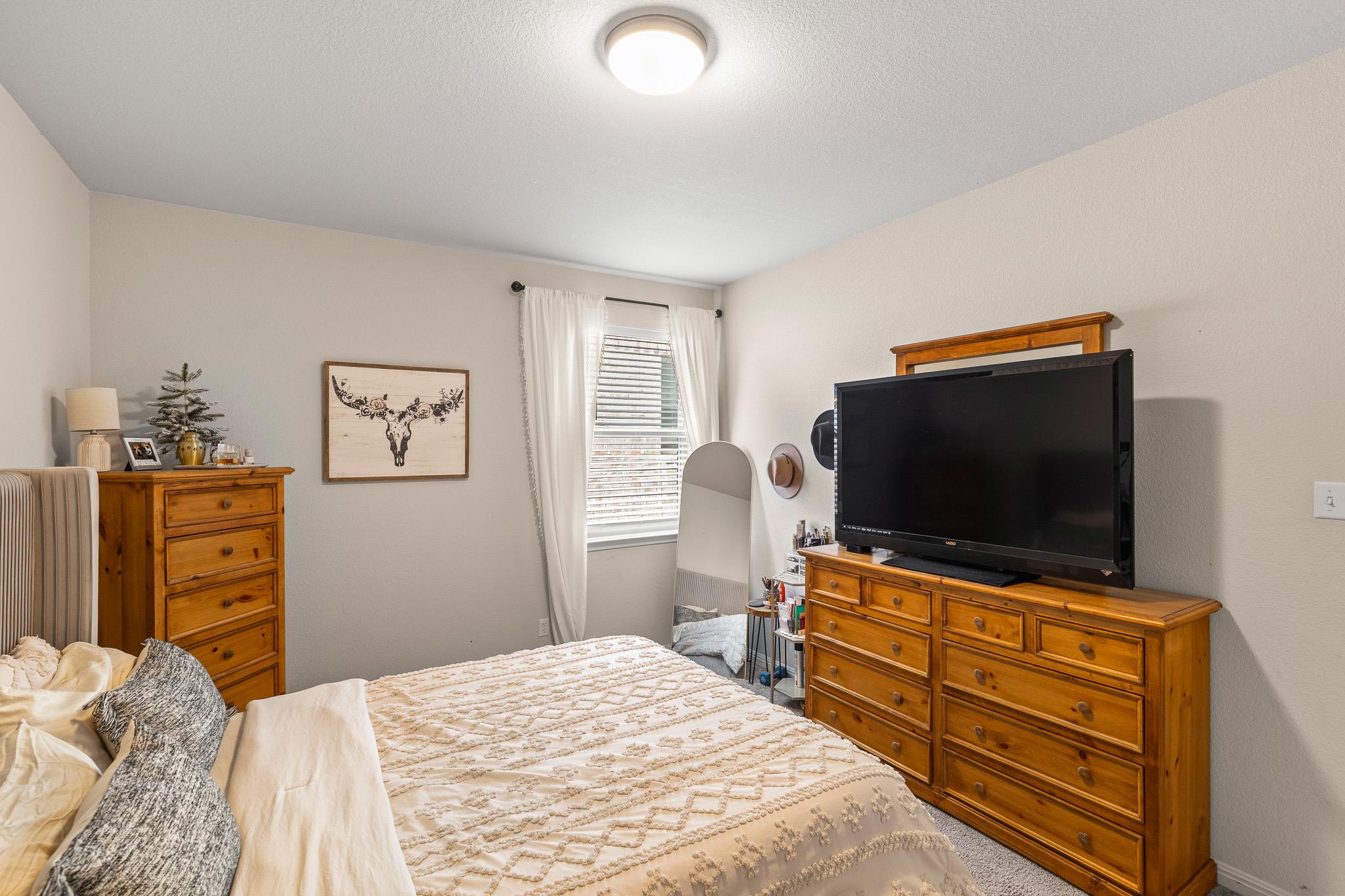 276 FINSTOWN St, Hutto, TX 78634