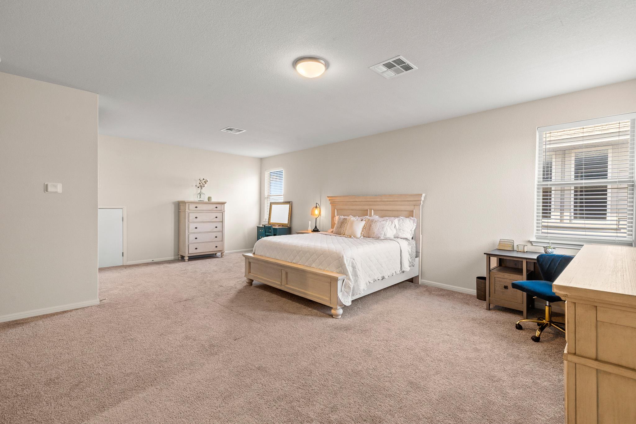 276 FINSTOWN St, Hutto, TX 78634