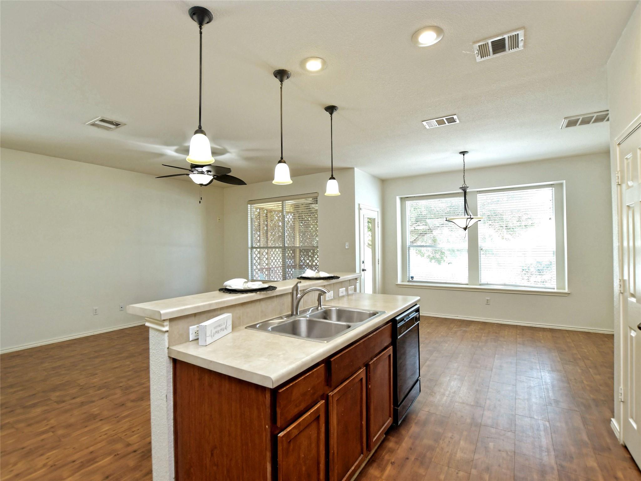 1316 Diner Dr, Cedar Park, TX 78613