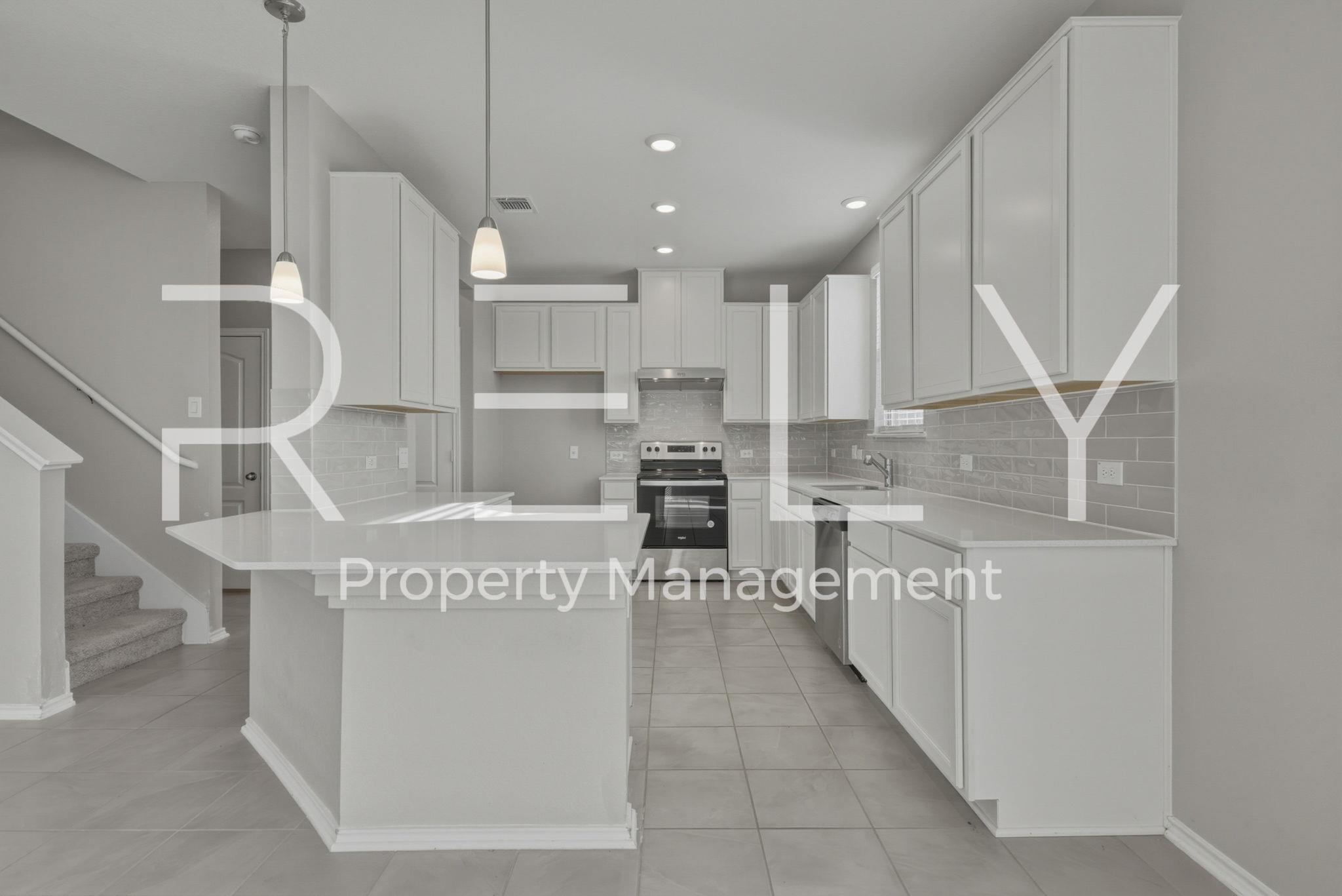 140 Katie Elder Dr, Jarrell, TX 76537