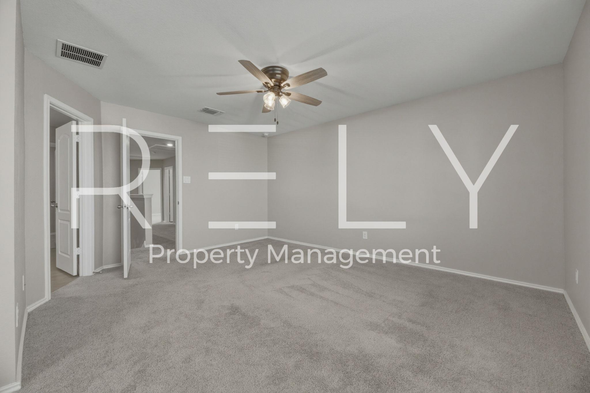 140 Katie Elder Dr, Jarrell, TX 76537