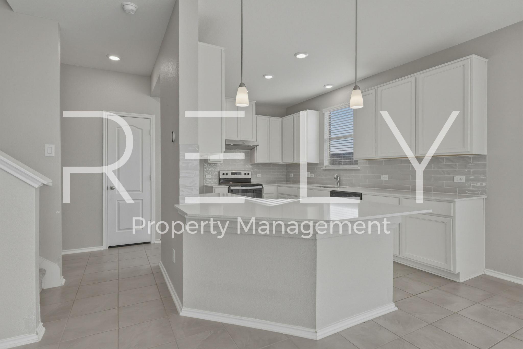 140 Katie Elder Dr, Jarrell, TX 76537