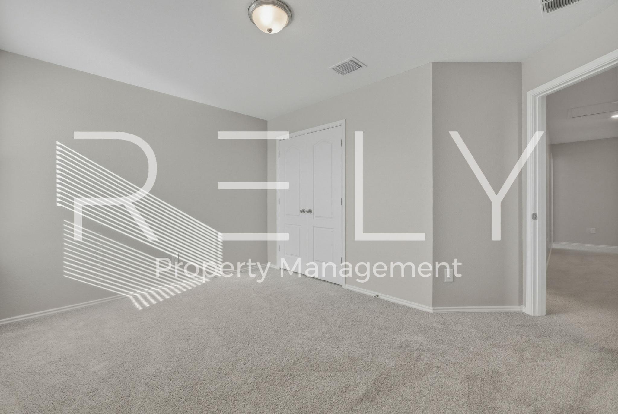 140 Katie Elder Dr, Jarrell, TX 76537