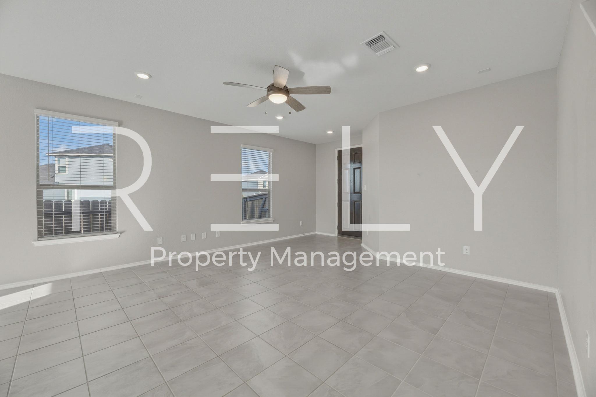 140 Katie Elder Dr, Jarrell, TX 76537