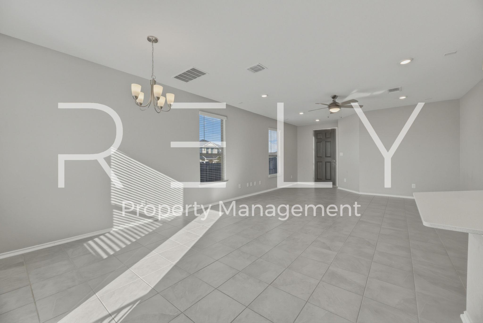 140 Katie Elder Dr, Jarrell, TX 76537