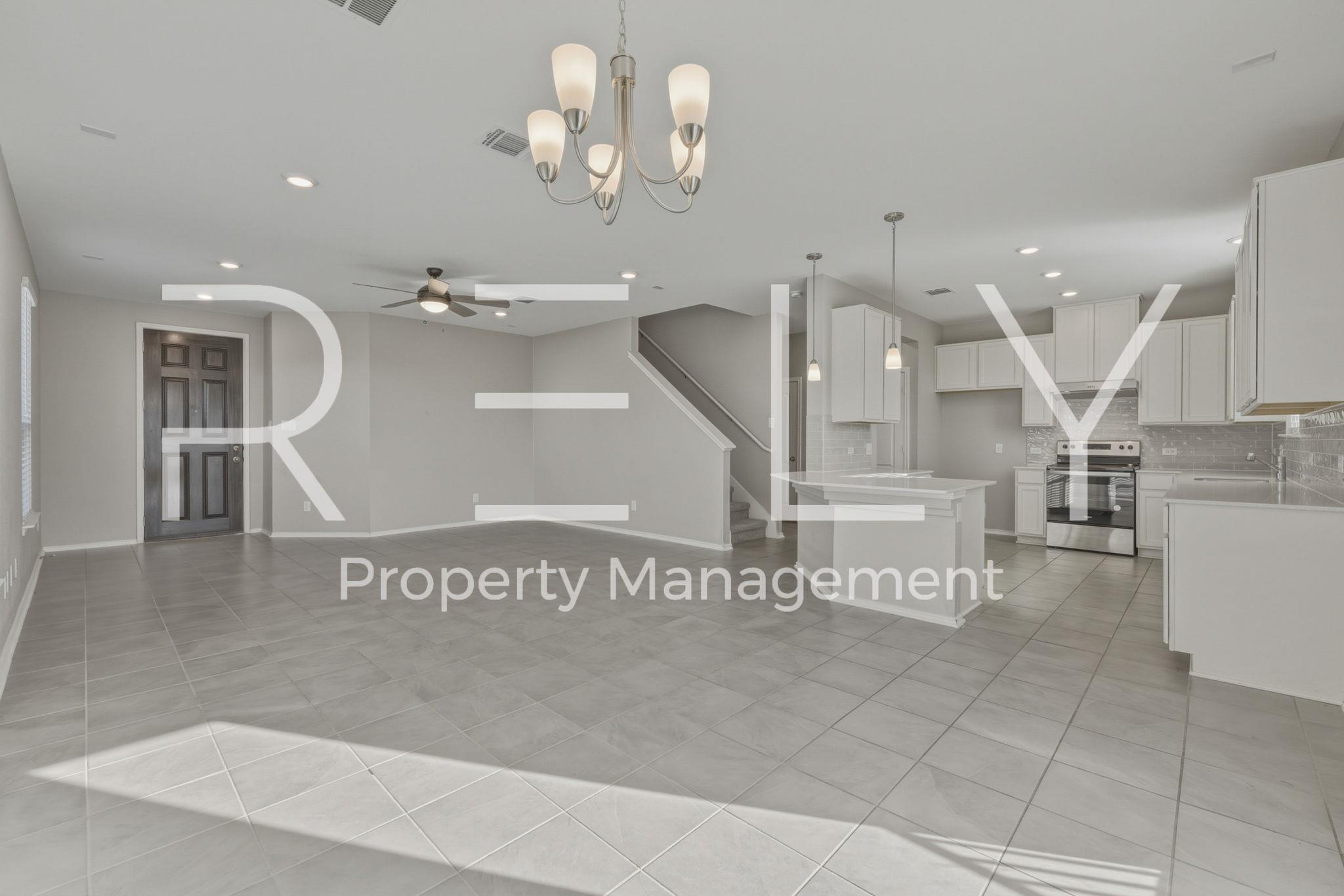 140 Katie Elder Dr, Jarrell, TX 76537