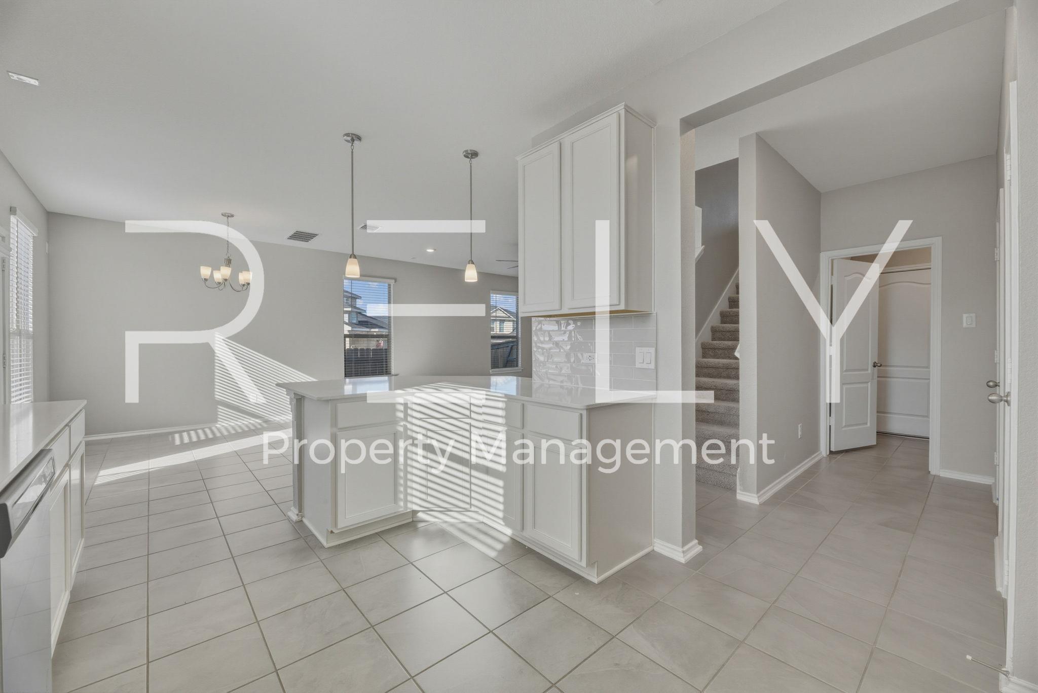 140 Katie Elder Dr, Jarrell, TX 76537