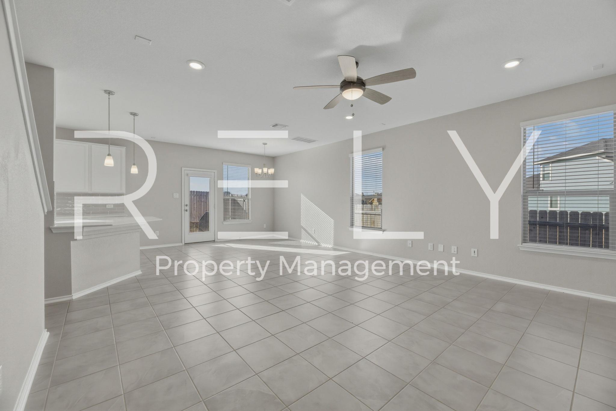 140 Katie Elder Dr, Jarrell, TX 76537