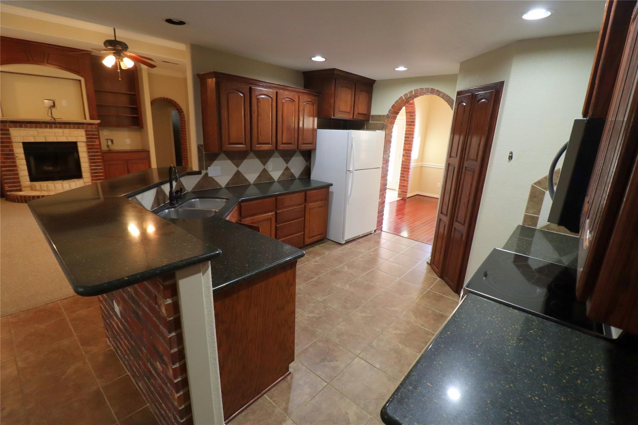 405 Prospector Trl, Harker Heights, TX 76548