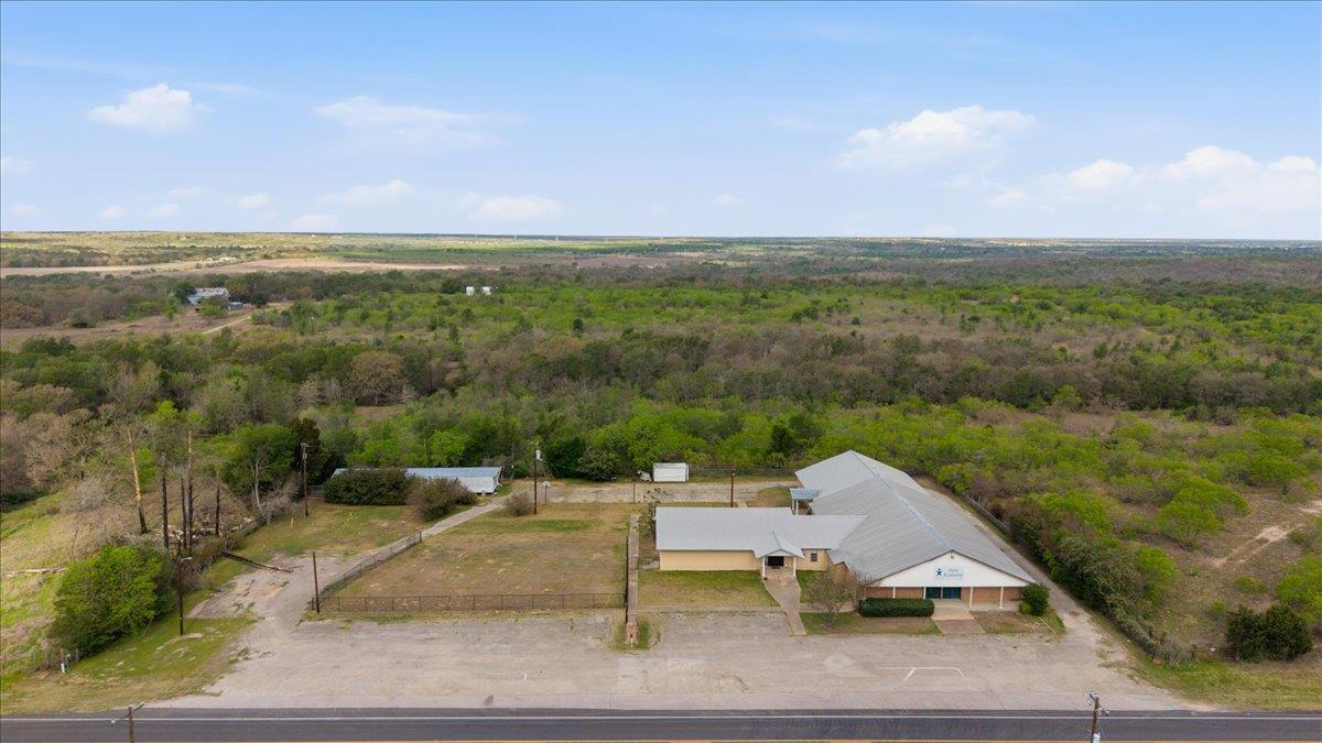 2418 Fm 1704, Elgin, TX 78621