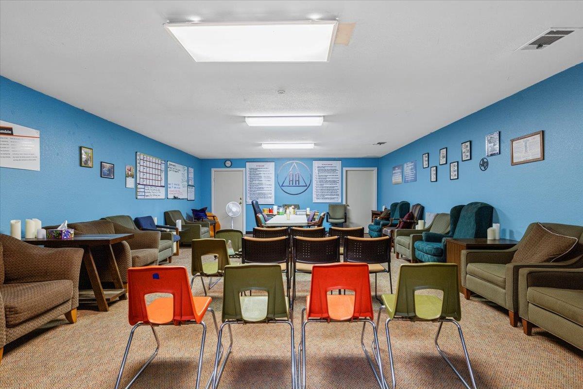 2418 Fm 1704, Elgin, TX 78621