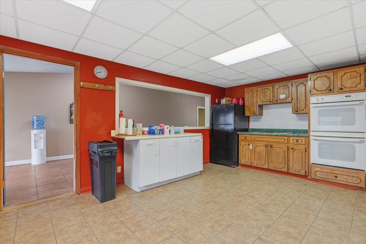 2418 Fm 1704, Elgin, TX 78621