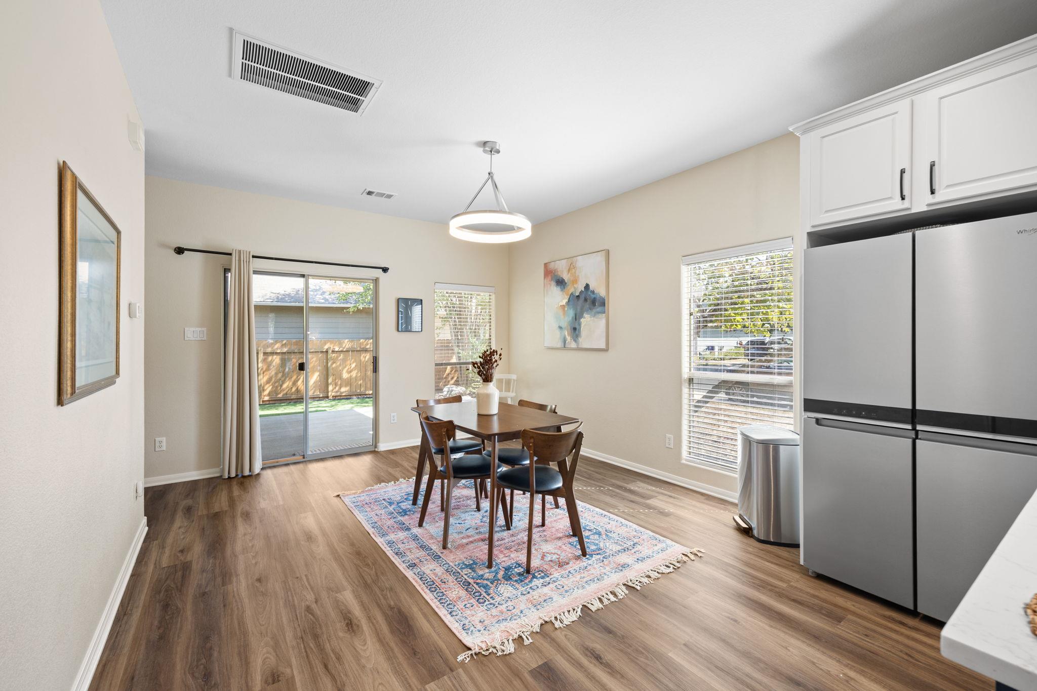 2200 Amur Dr, Austin, TX 78745