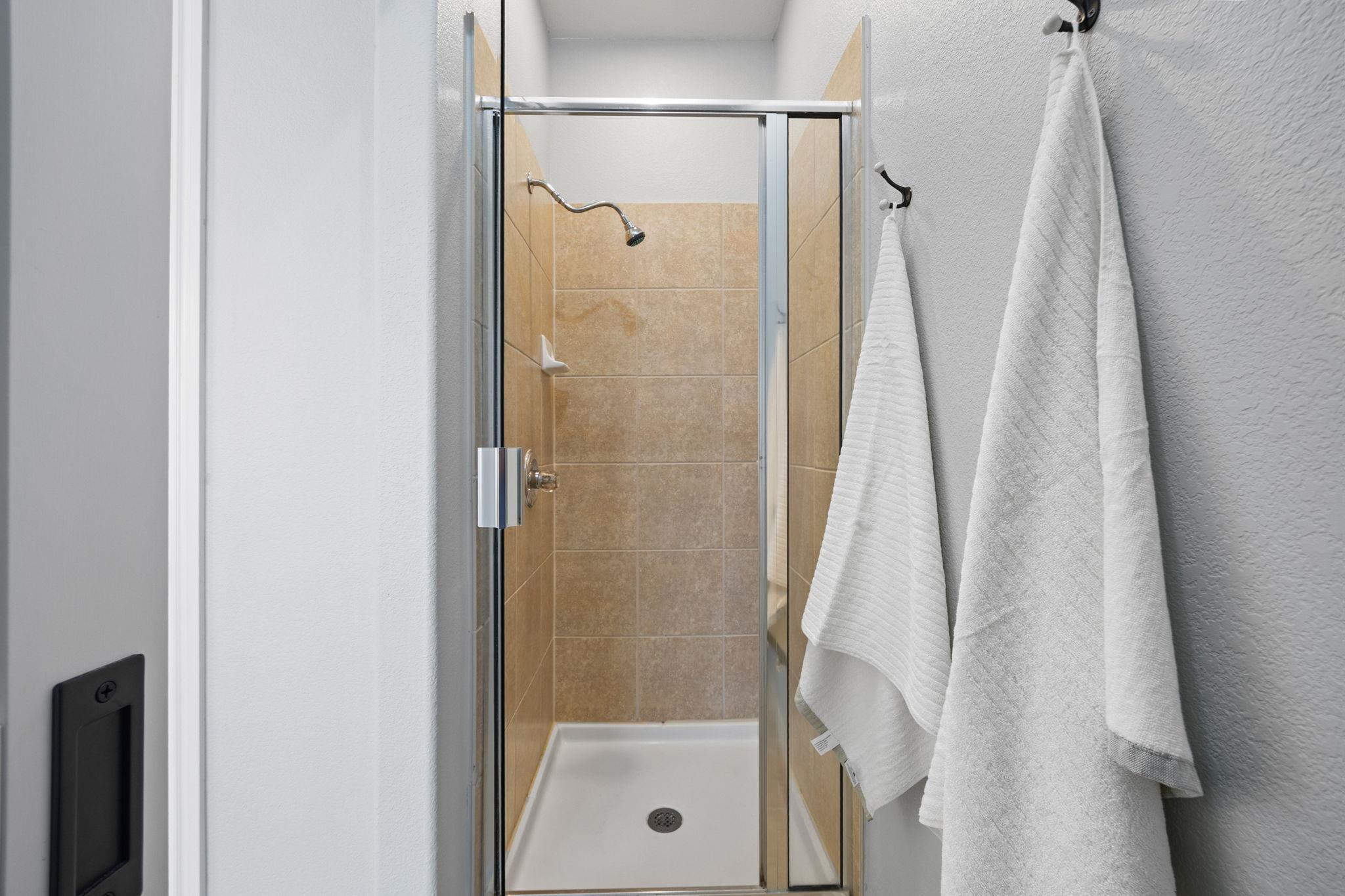 2200 Amur Dr, Austin, TX 78745