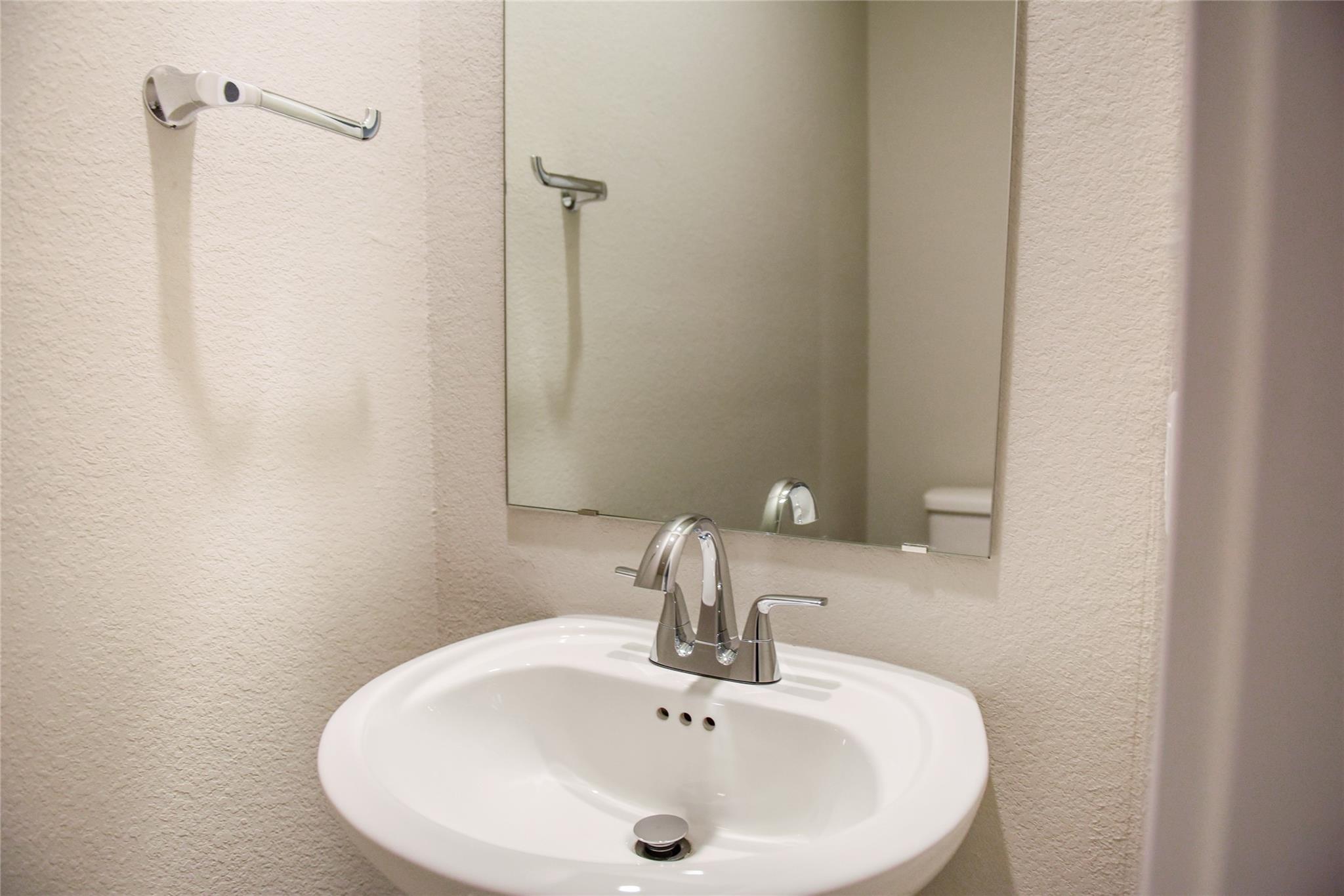 156 Ayres Horn, Cedar Creek, TX 78612