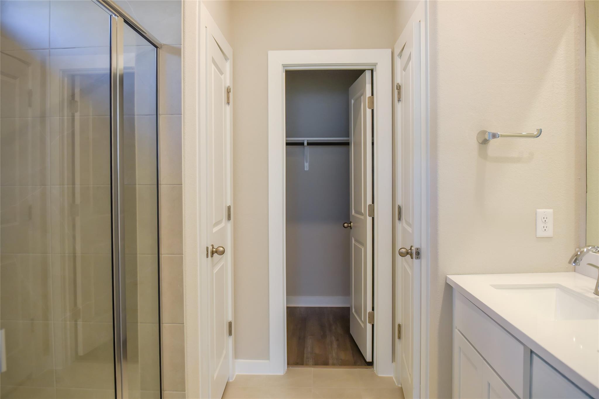 156 Ayres Horn, Cedar Creek, TX 78612