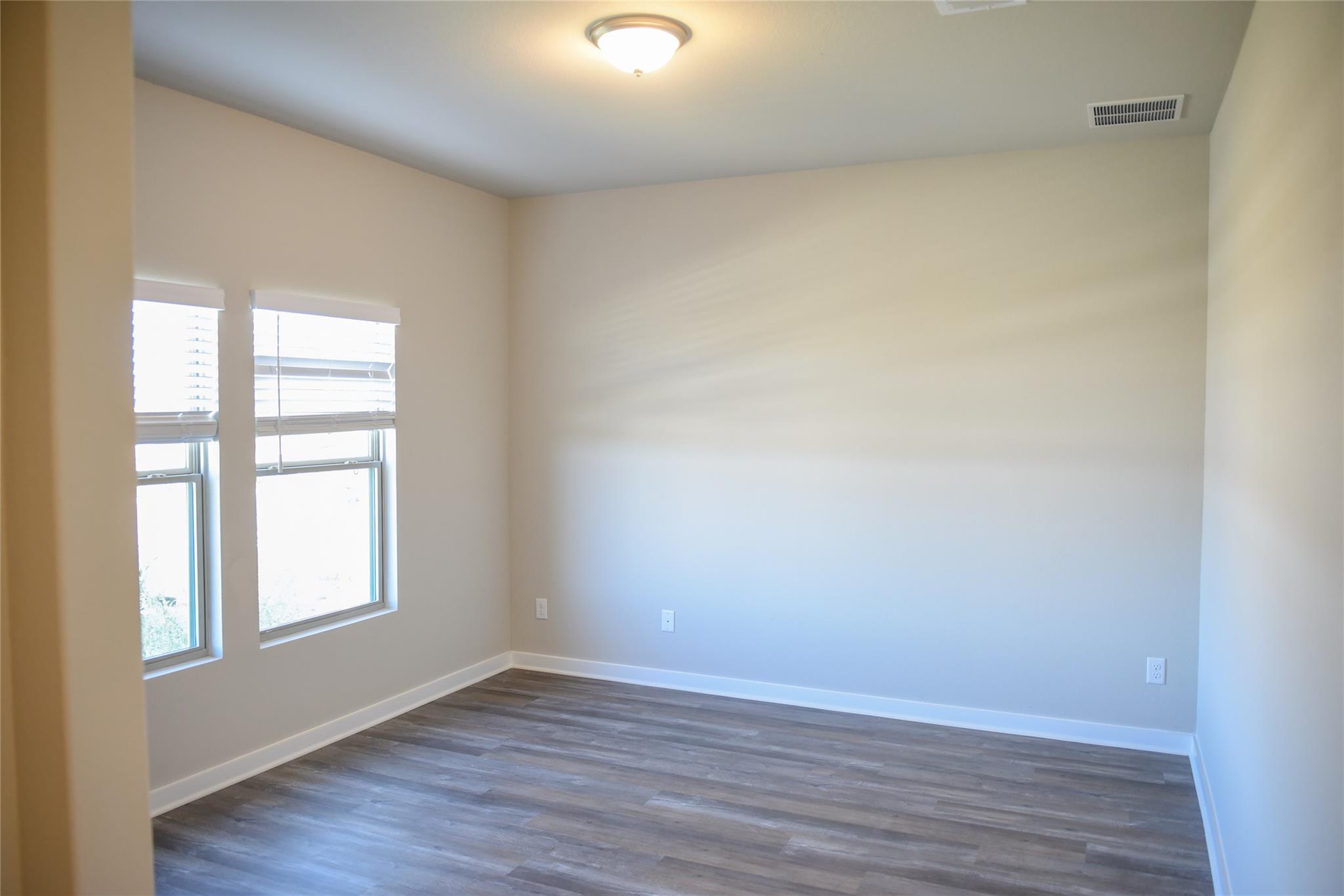 156 Ayres Horn, Cedar Creek, TX 78612