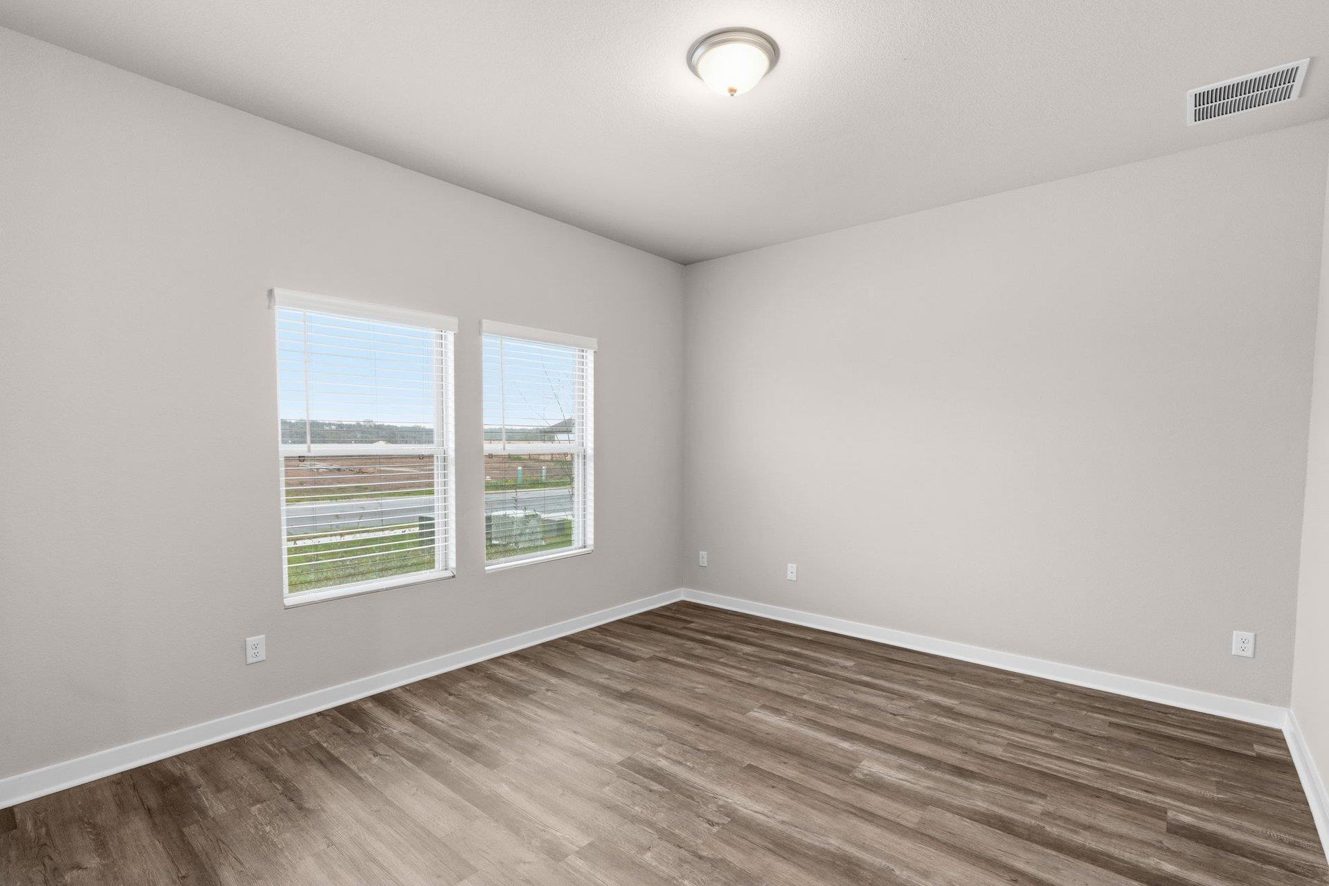 156 Ayres Horn, Cedar Creek, TX 78612