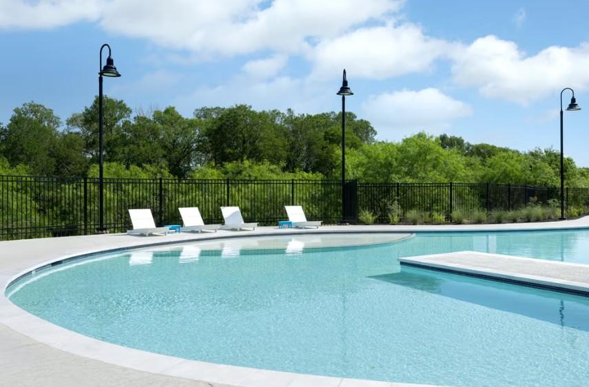 156 Ayres Horn, Cedar Creek, TX 78612