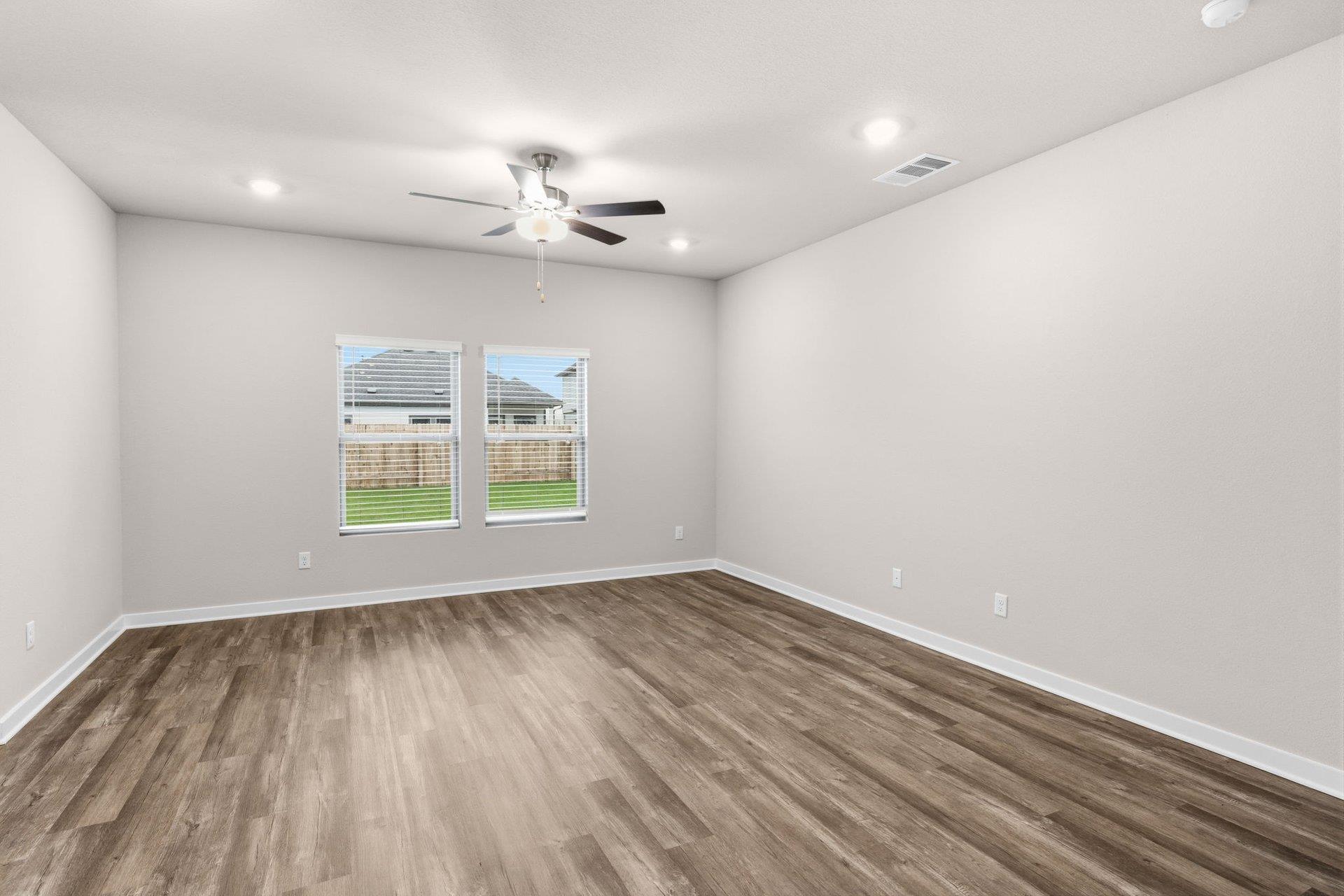 156 Ayres Horn, Cedar Creek, TX 78612