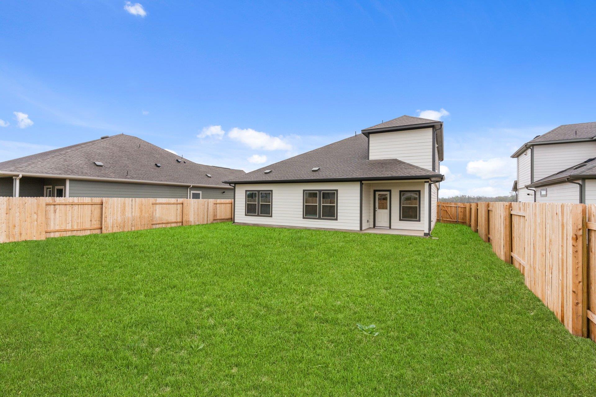 156 Ayres Horn, Cedar Creek, TX 78612