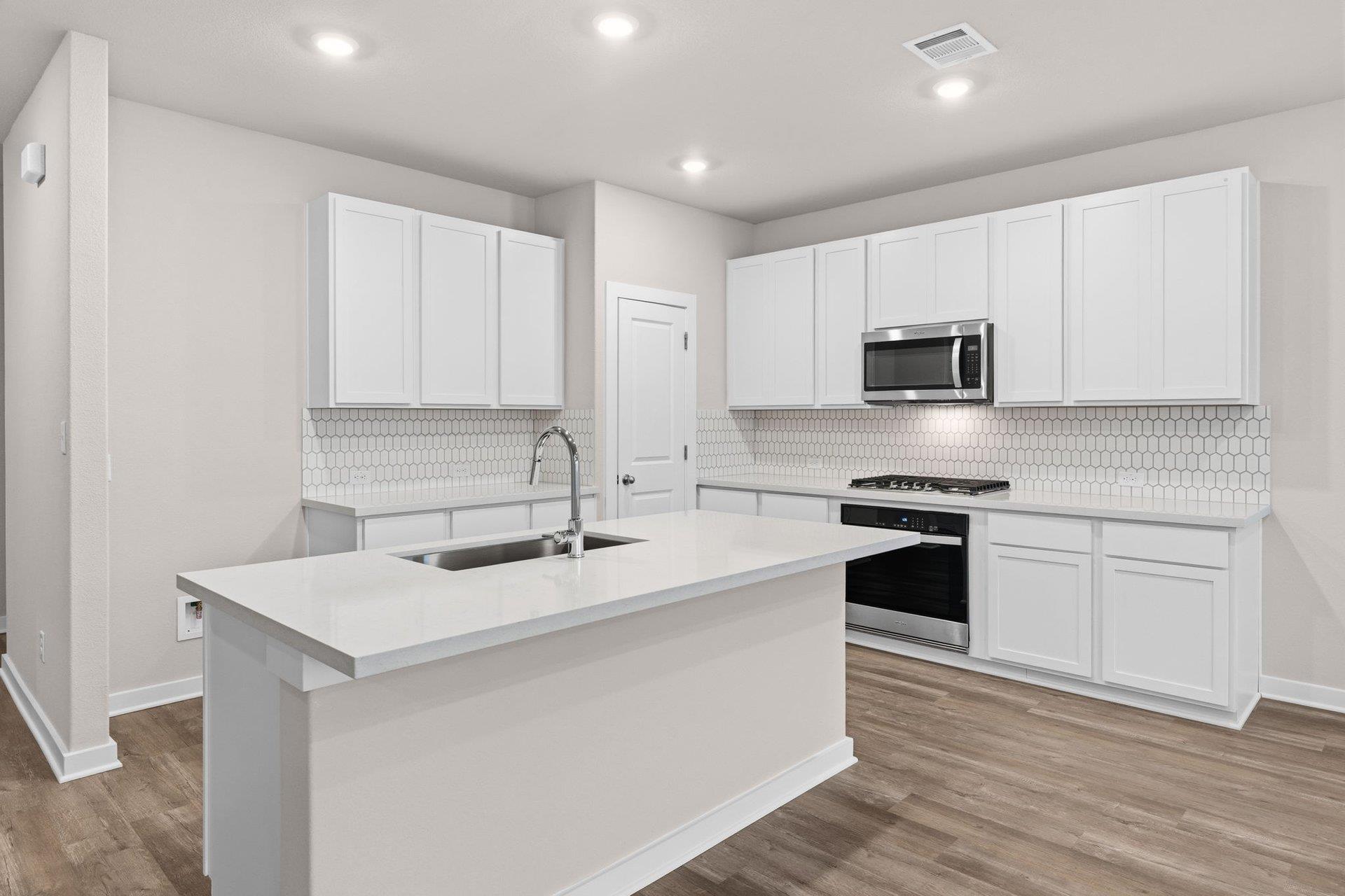 156 Ayres Horn, Cedar Creek, TX 78612