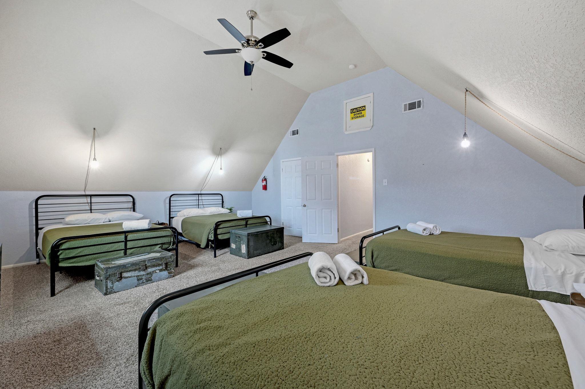 827 Briarcliff Dr, San Antonio, TX 78213