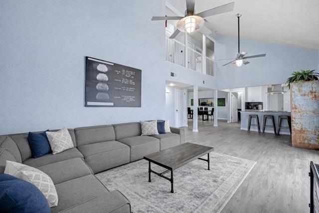 827 Briarcliff Dr, San Antonio, TX 78213