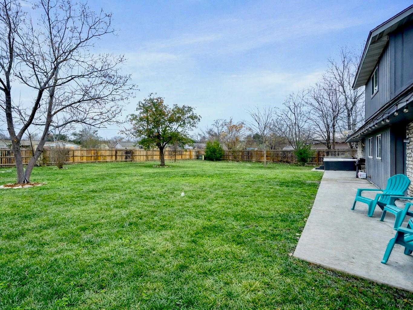 827 Briarcliff Dr, San Antonio, TX 78213