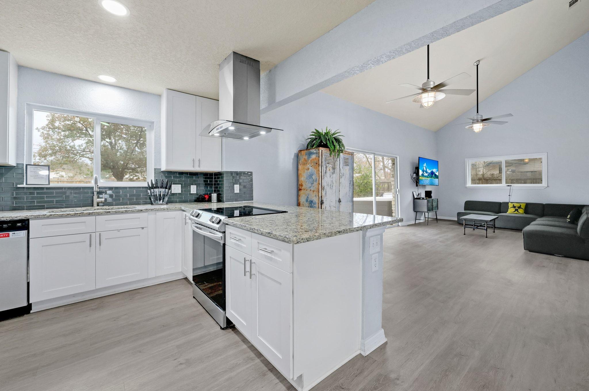 827 Briarcliff Dr, San Antonio, TX 78213