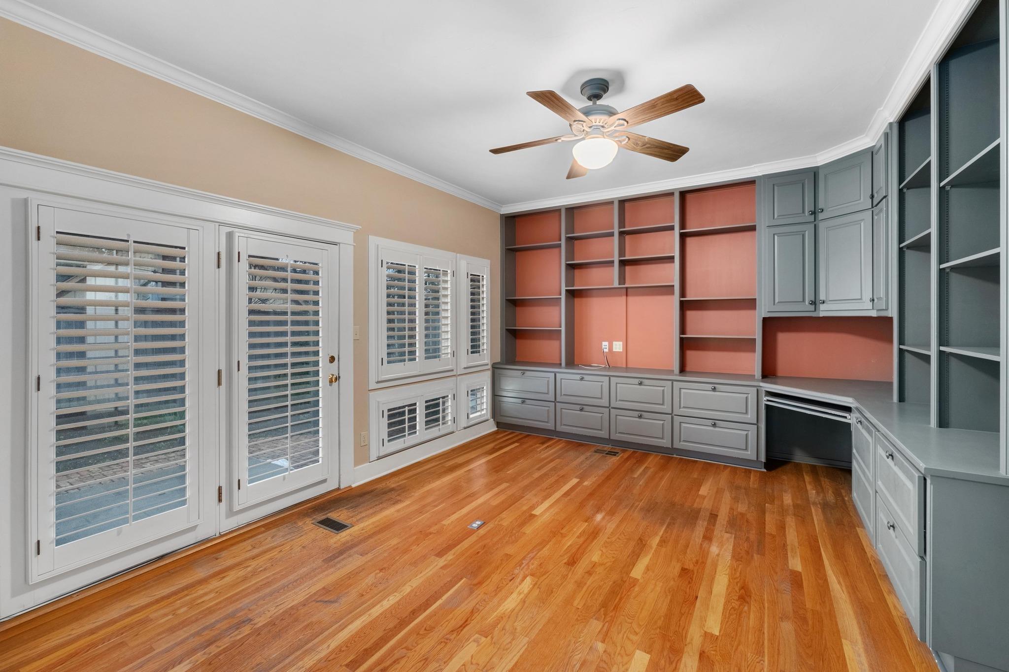 1502 Murray Ln, Austin, TX 78703