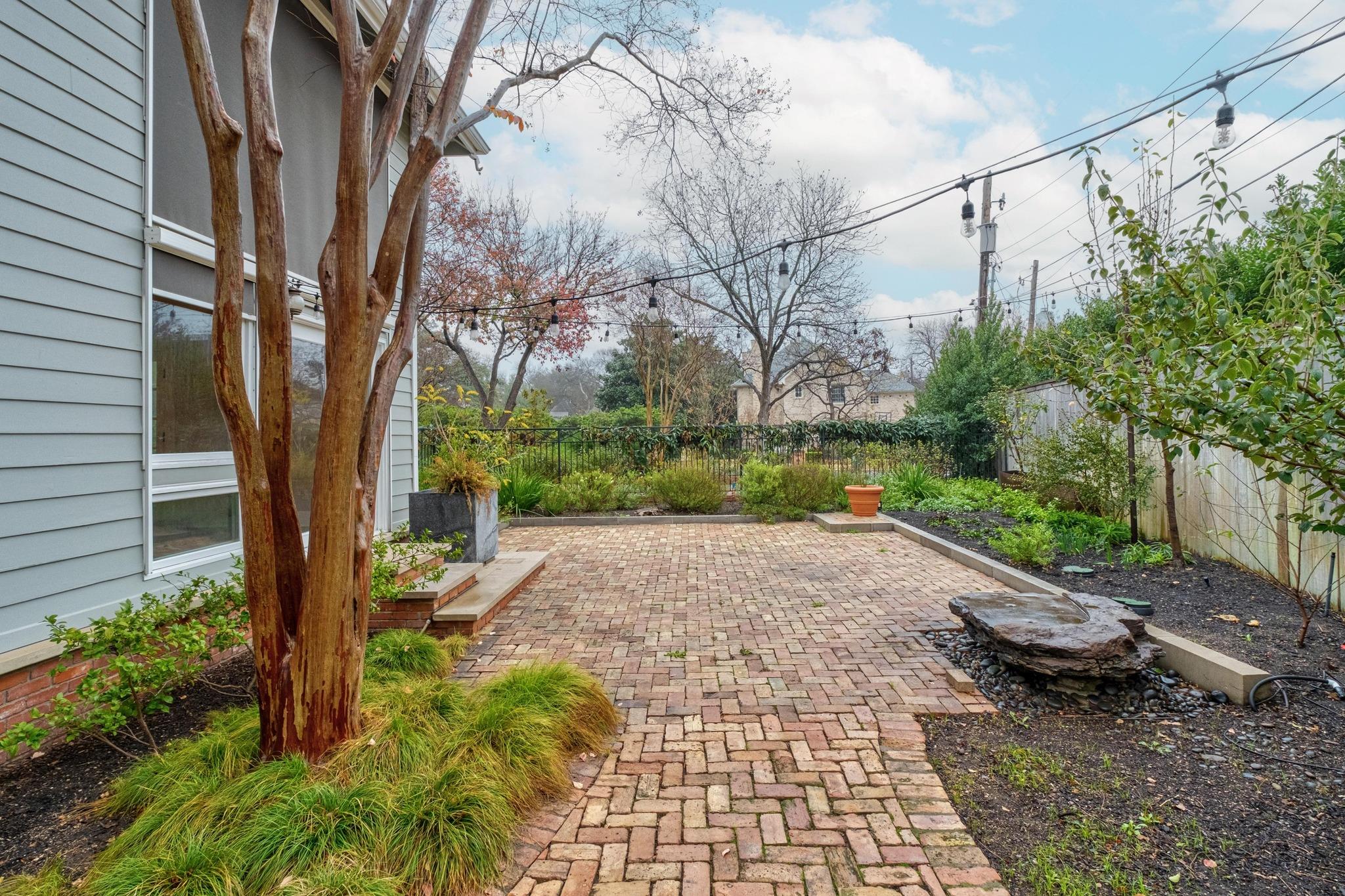 1502 Murray Ln, Austin, TX 78703