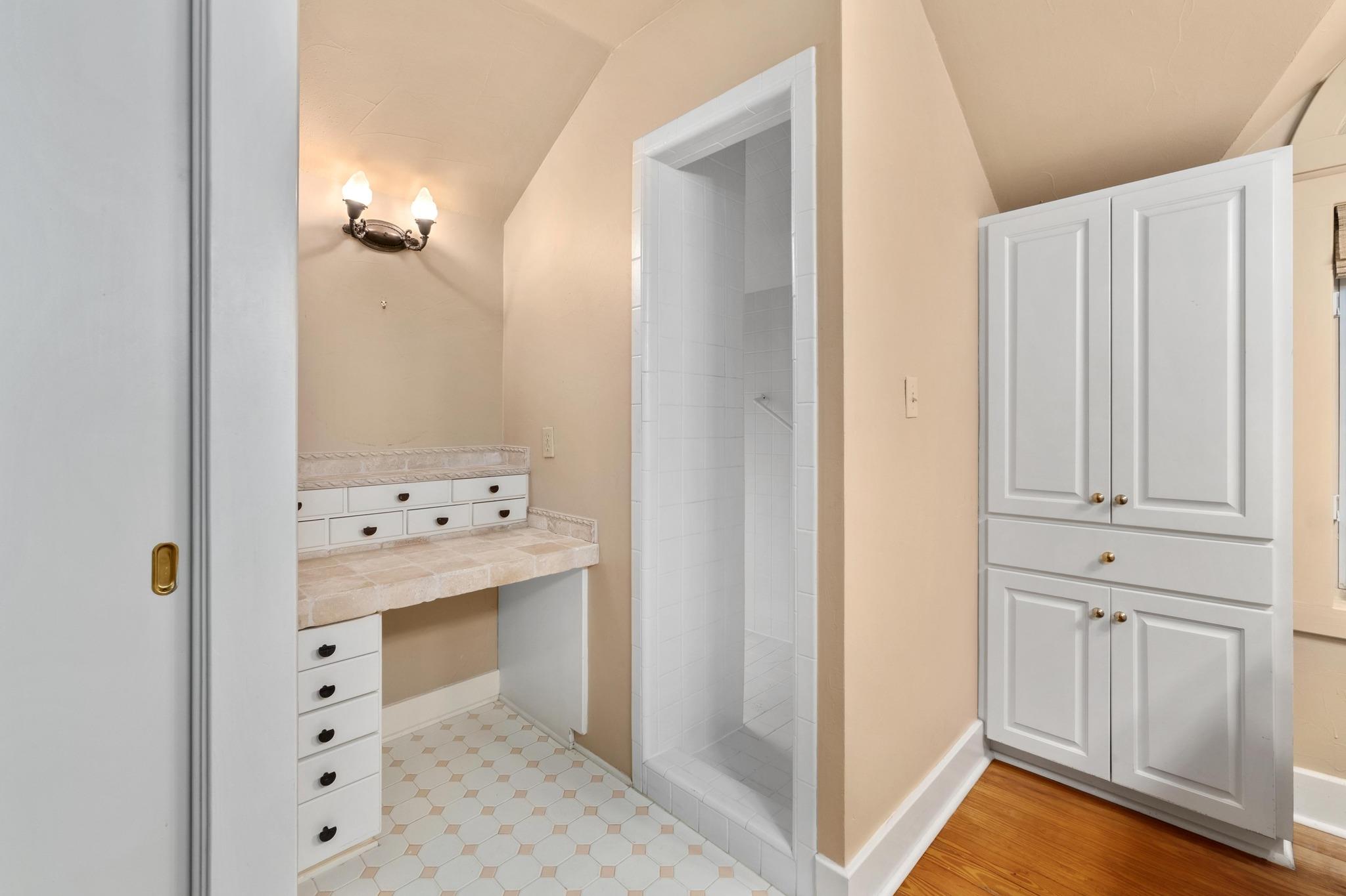 1502 Murray Ln, Austin, TX 78703