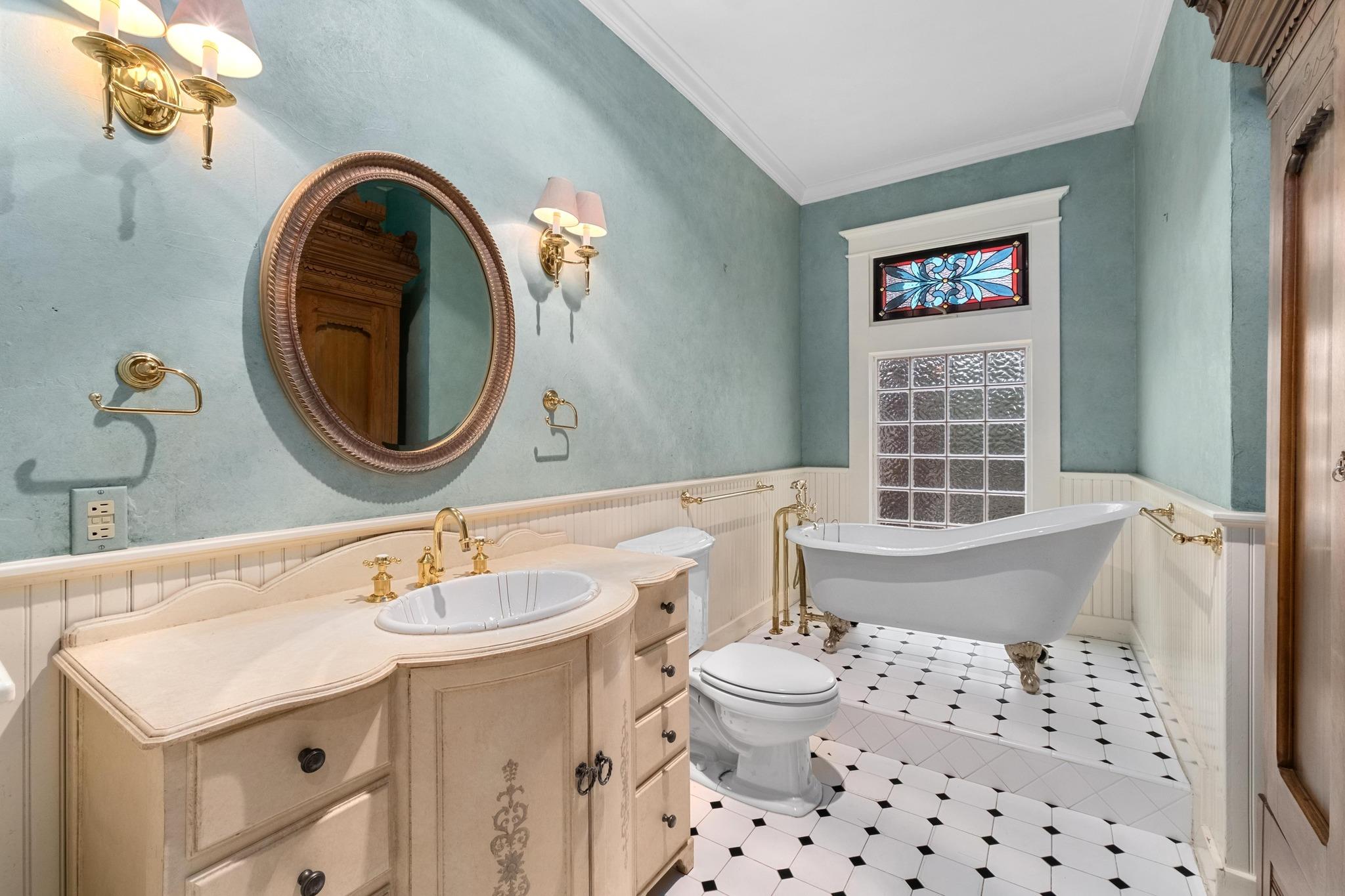 1502 Murray Ln, Austin, TX 78703