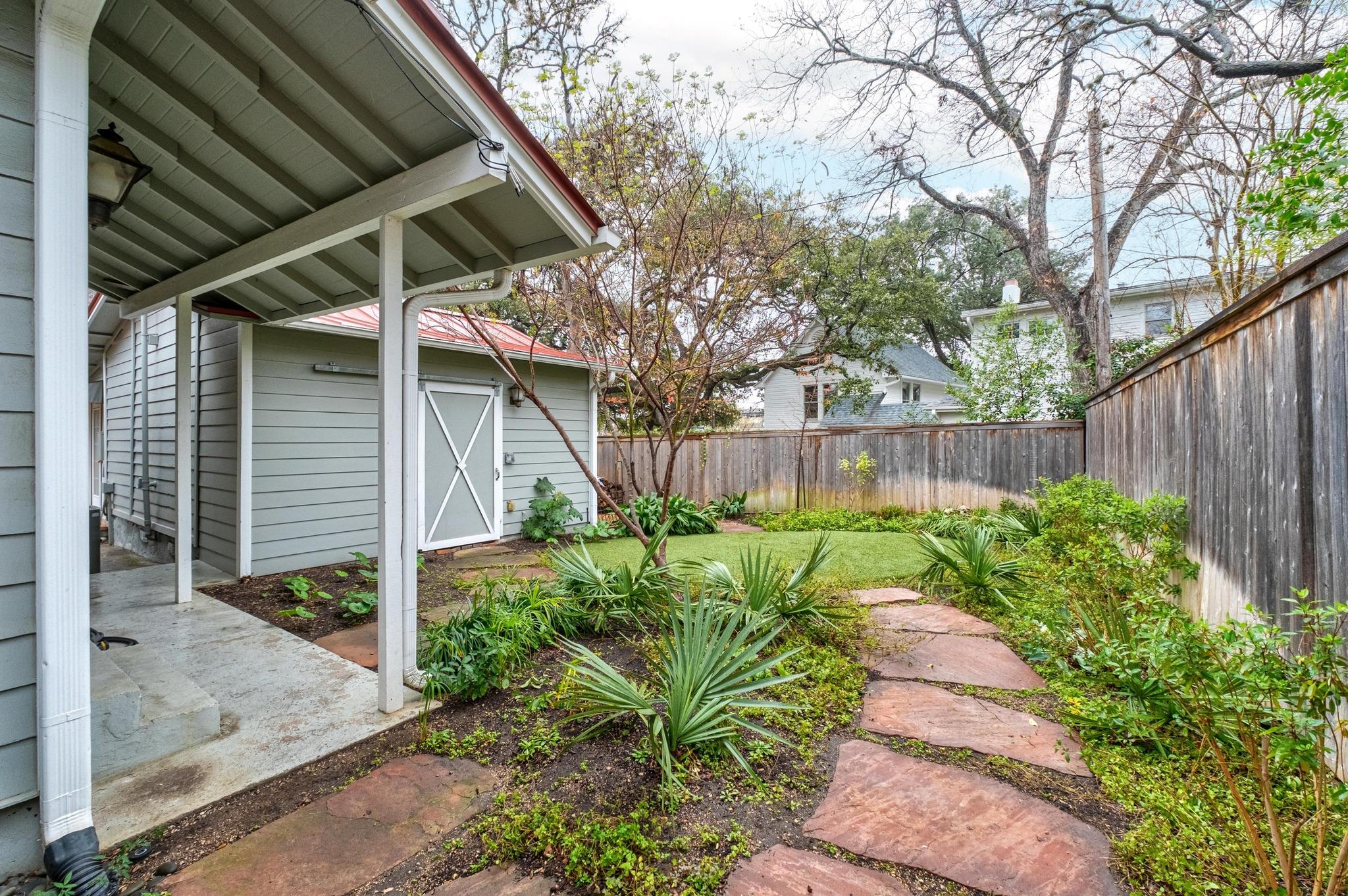 1502 Murray Ln, Austin, TX 78703