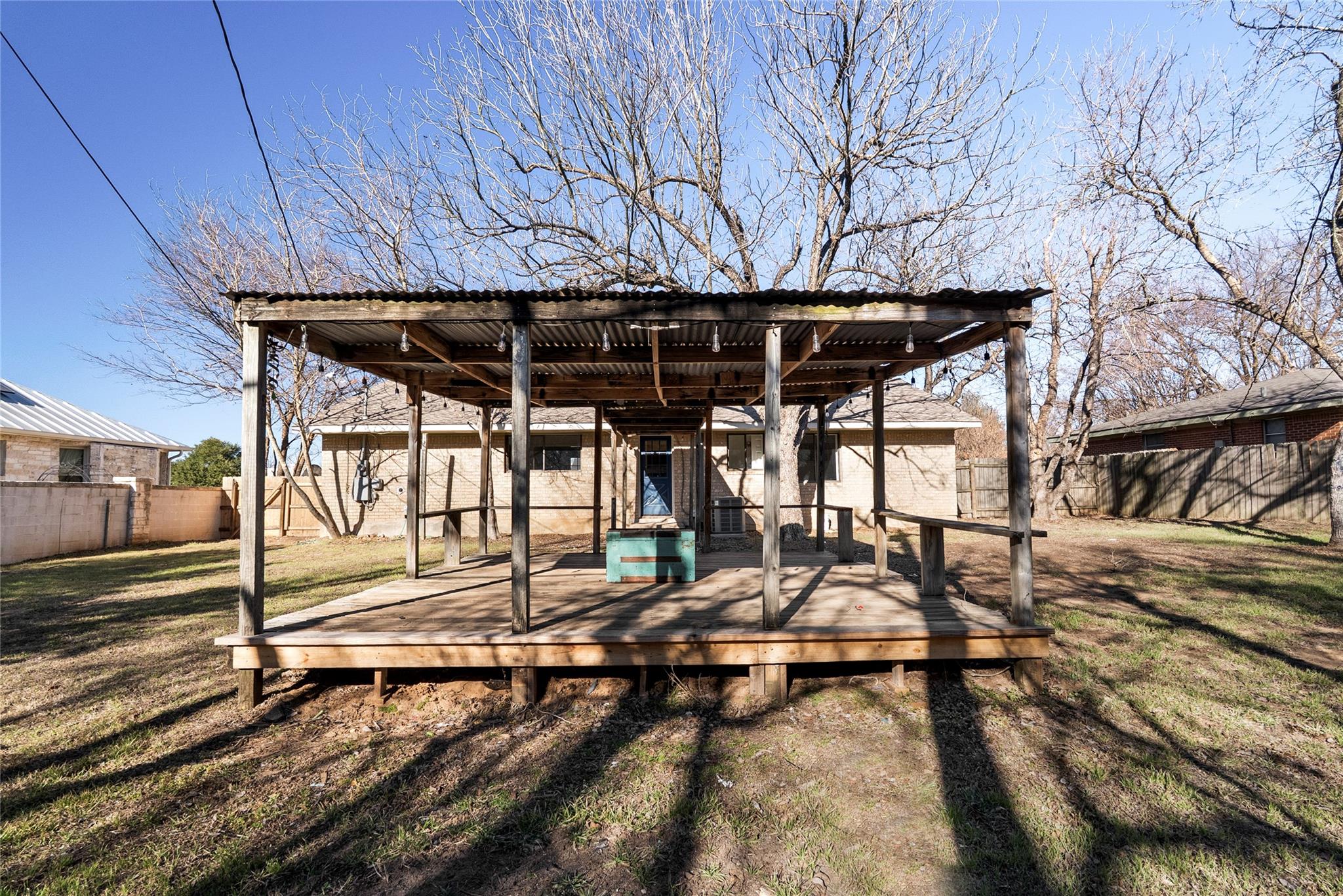 616 Mogonye Ln, Elgin, TX 78621