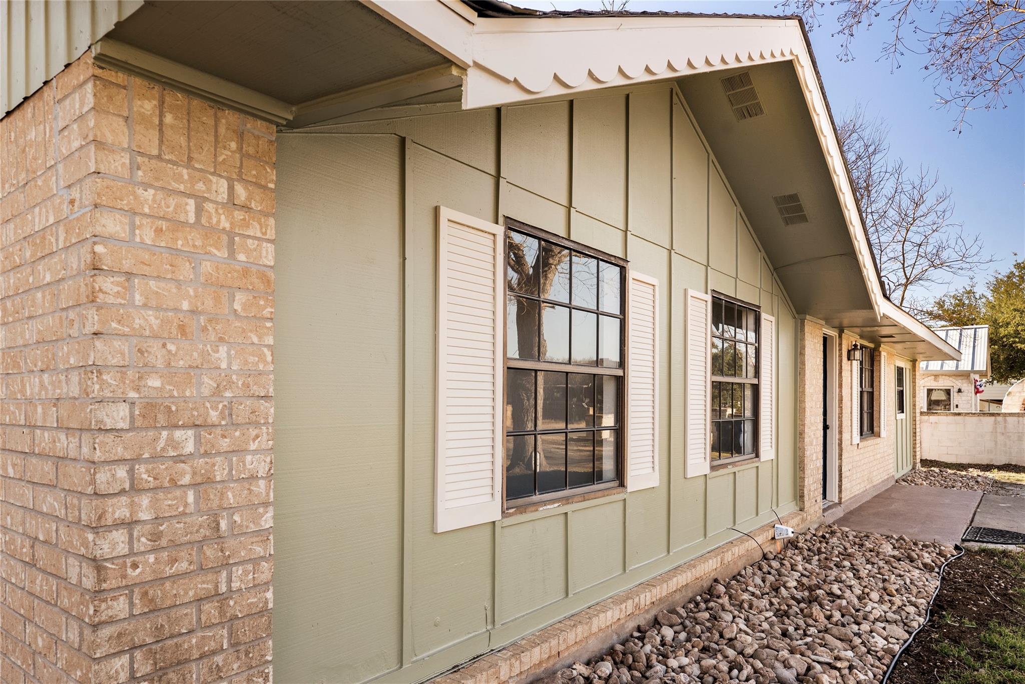 616 Mogonye Ln, Elgin, TX 78621