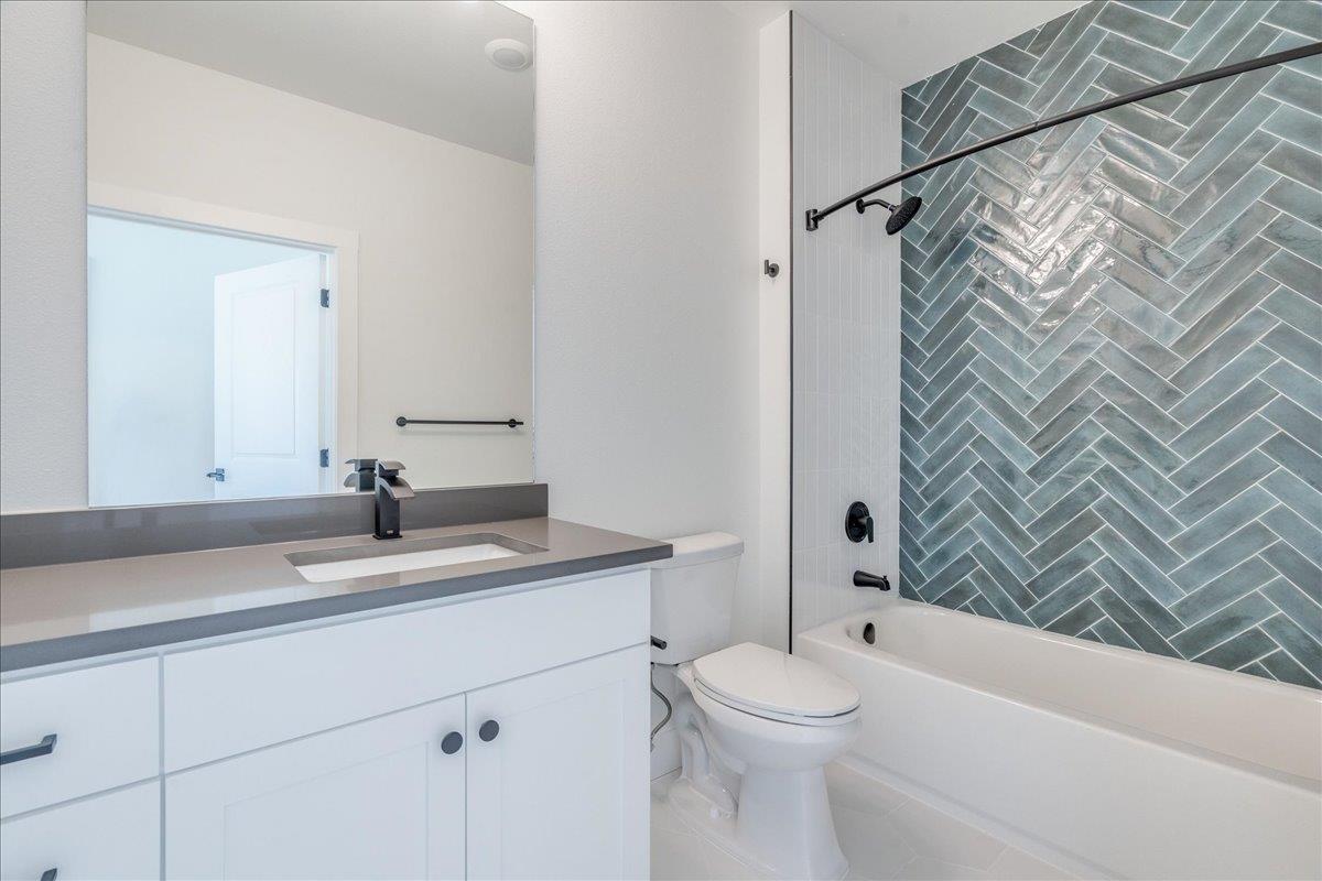 3000 Duval St # 303, Austin, TX 78705