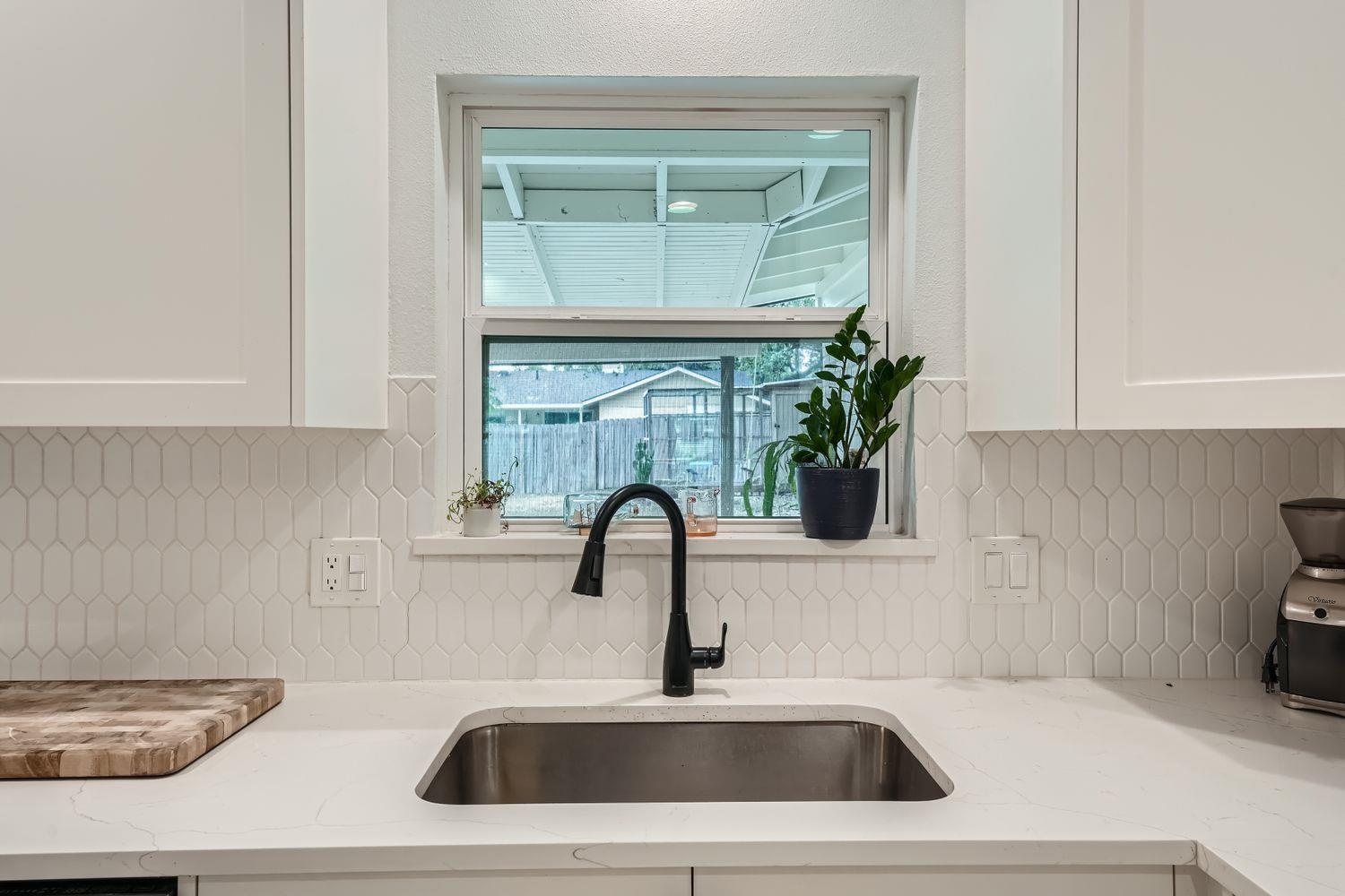 11903 North Oaks Dr, Austin, TX 78753