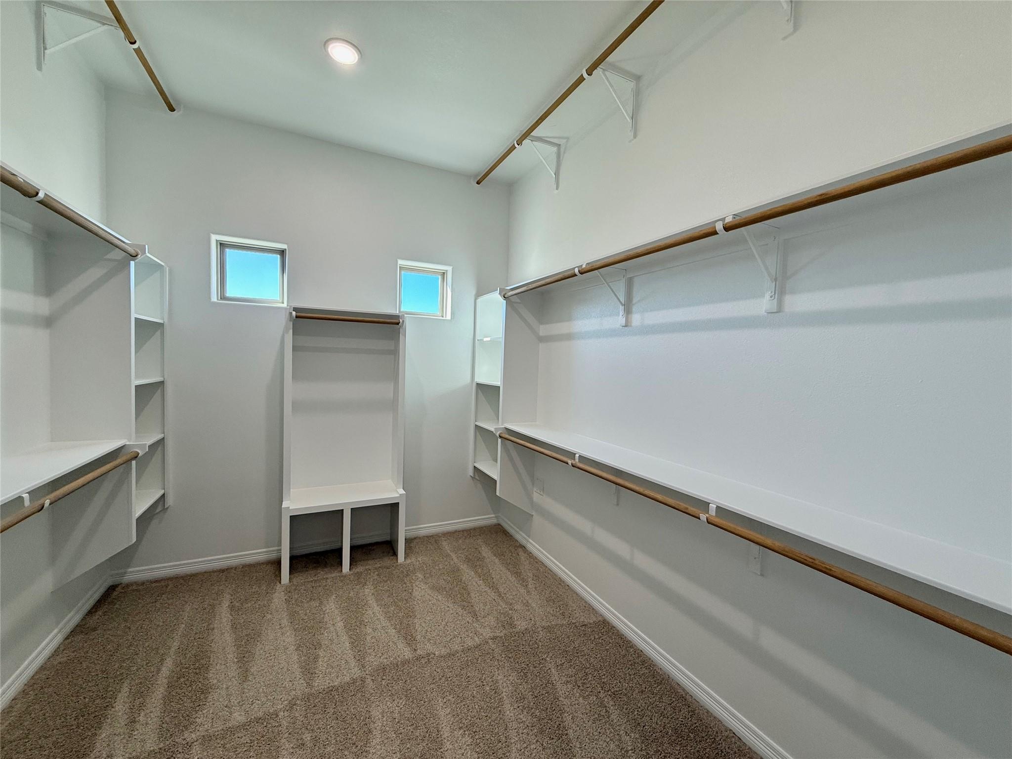 718 Eagle Claw Dr, Salado, TX 76571